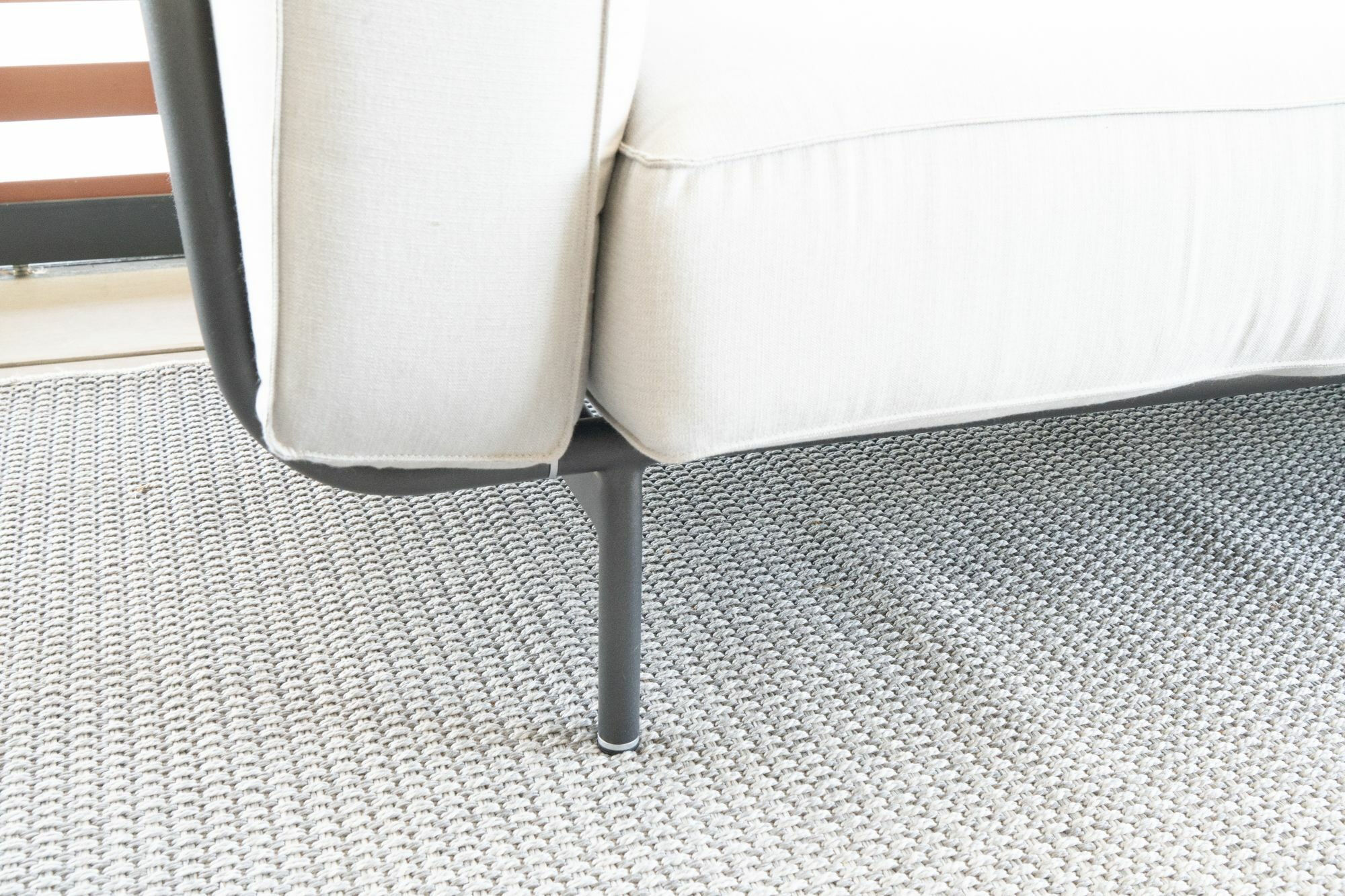 RODA - Sofa Estendo 003 Stoff Shore Steel S25 Grau Gestell Aluminium Smoke 01 Schwarz Pulverbeschichtet  - 4