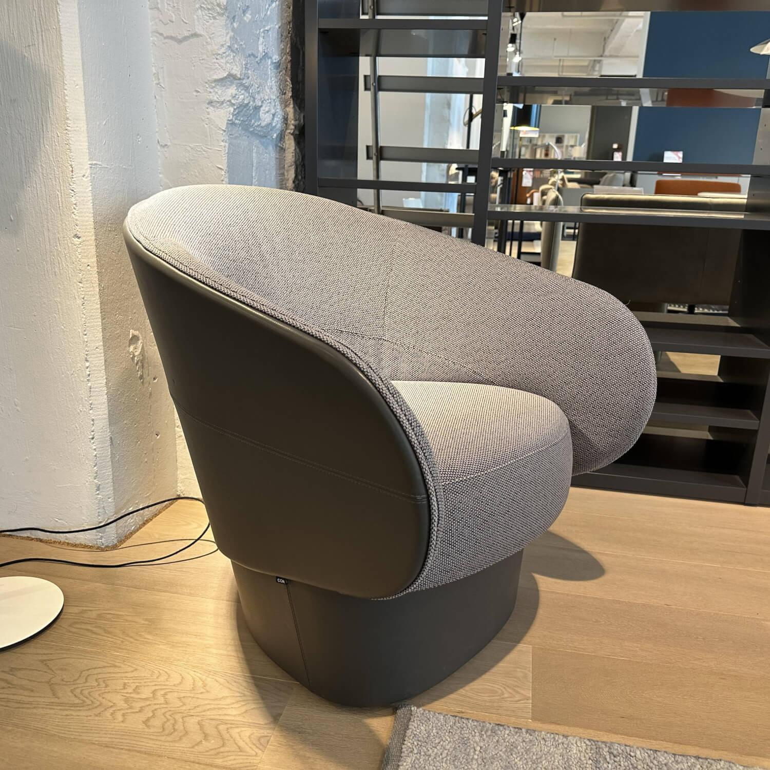 COR - Drehsessel Roc Stoff 12025 Steingrau Außen Leder 287 Grau mit Drehteller - 2