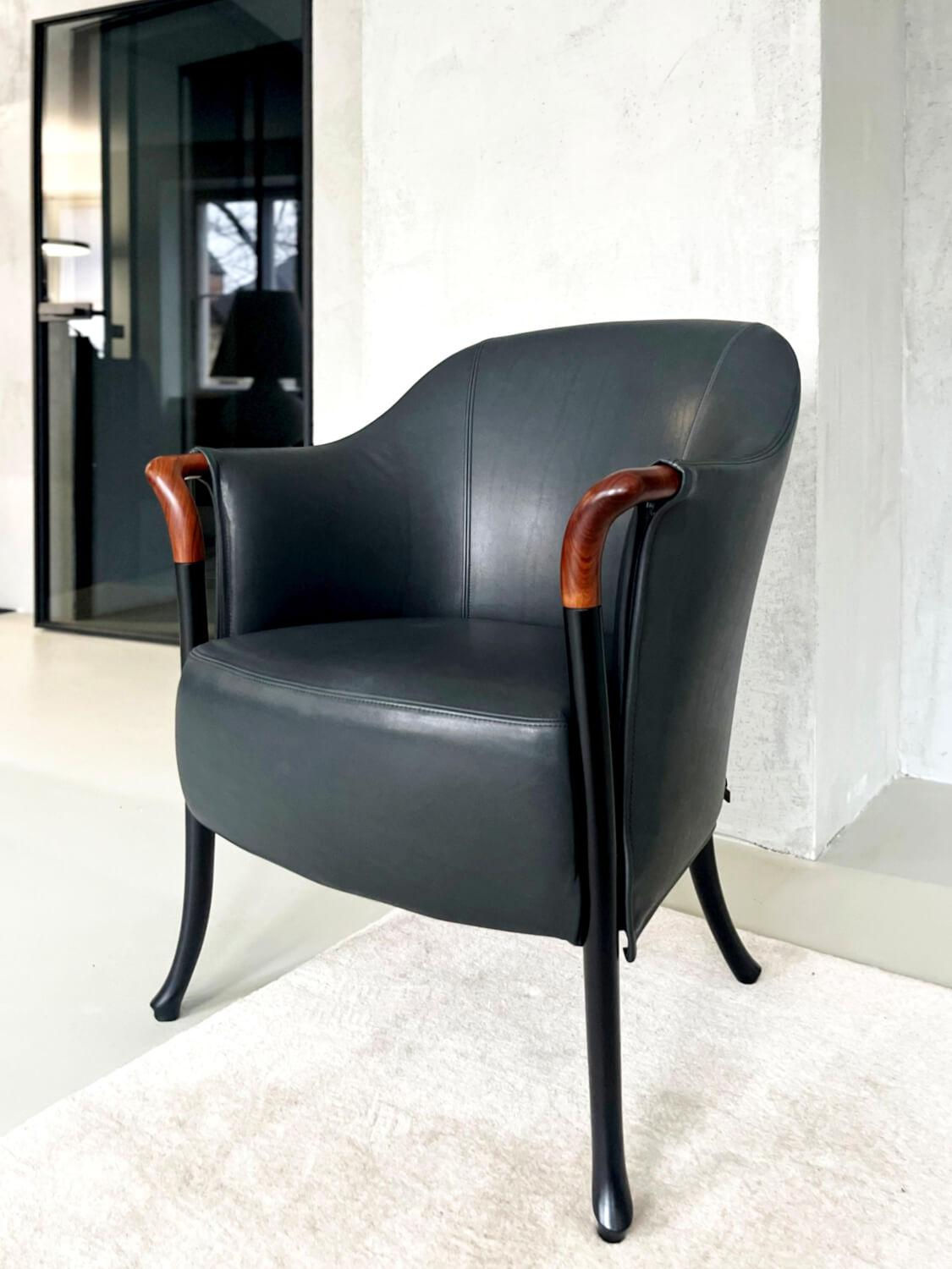 Giorgetti - Armchair Progetti Leather Anilia Sense Fossile 1502 Black Frame Beechwood Feet Black Matt lacquered - 6