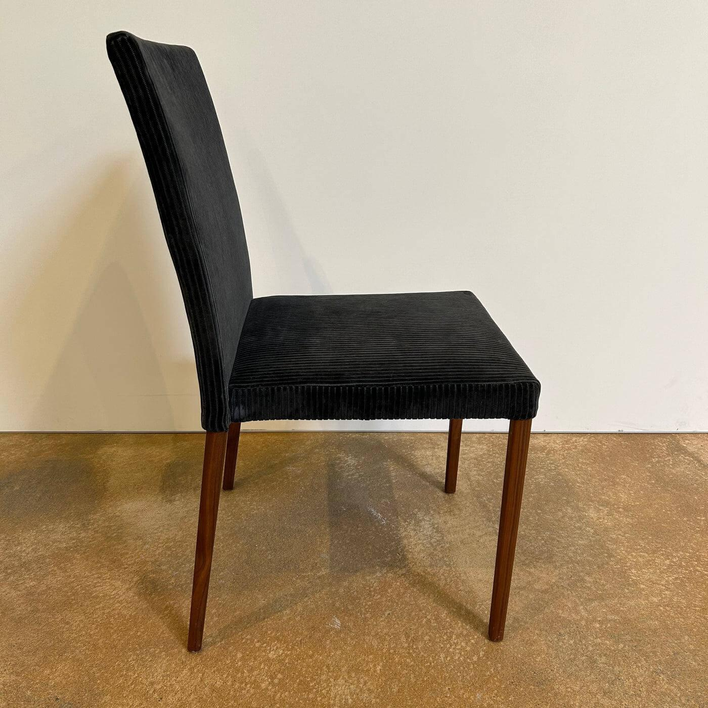 Walter Knoll - 2er-Set Stuhl Jason Lite 1900 Stoff Phlox 183 Dunkelblau Gestell Nussbaum Mit Splintanteil Inklusive Teflongleiter - 2