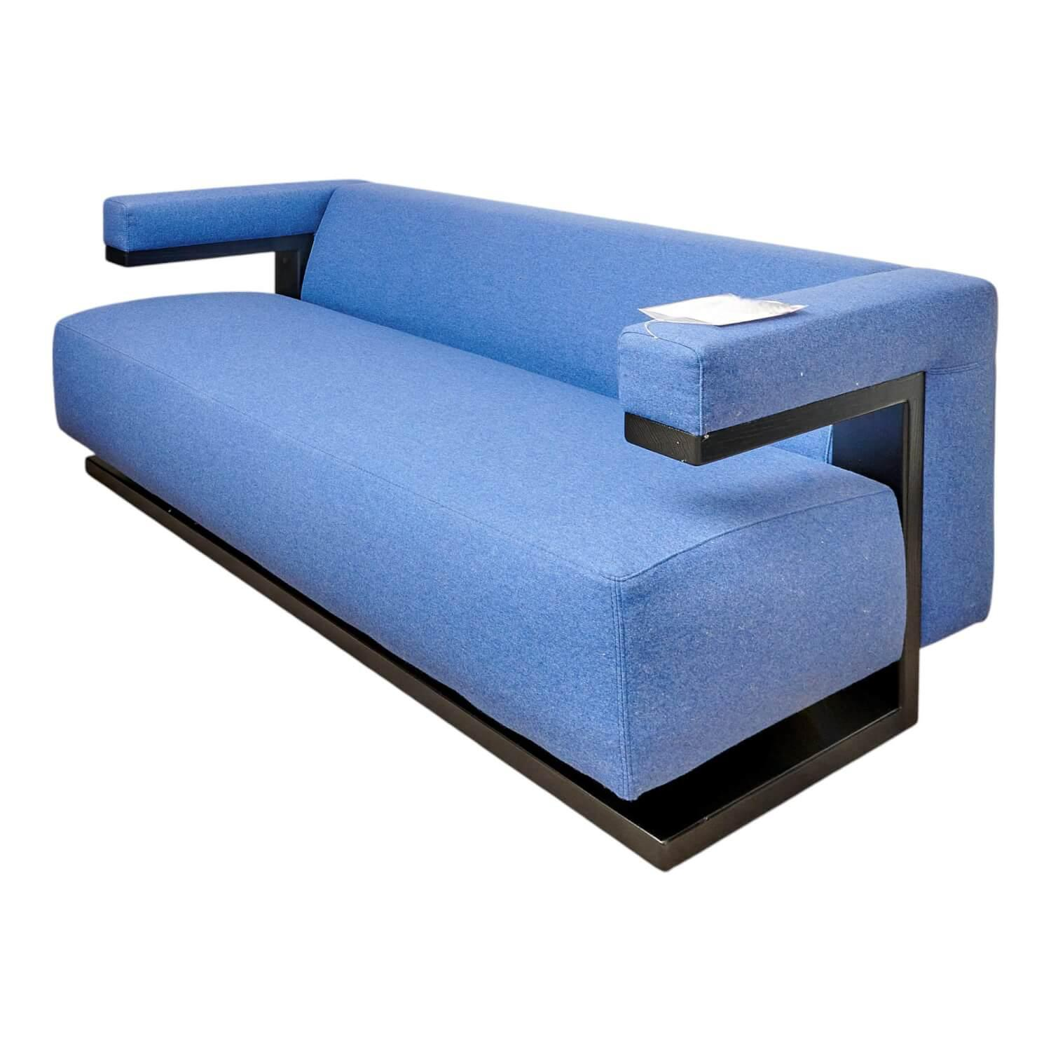 Tecta - Sofa Gropius F51 2 Stoff Dama 0077 Blau Gestell Esche Schwarz - 1