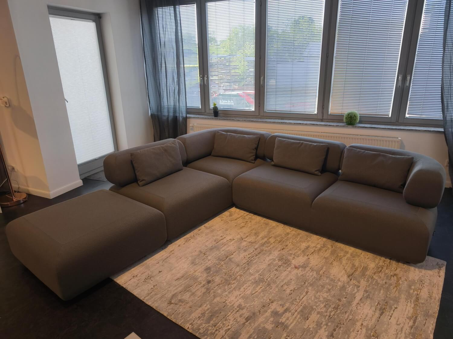Brühl - Ecksofa All Together Stoff 4057 0096 Grau Inklusive Hocker - 4