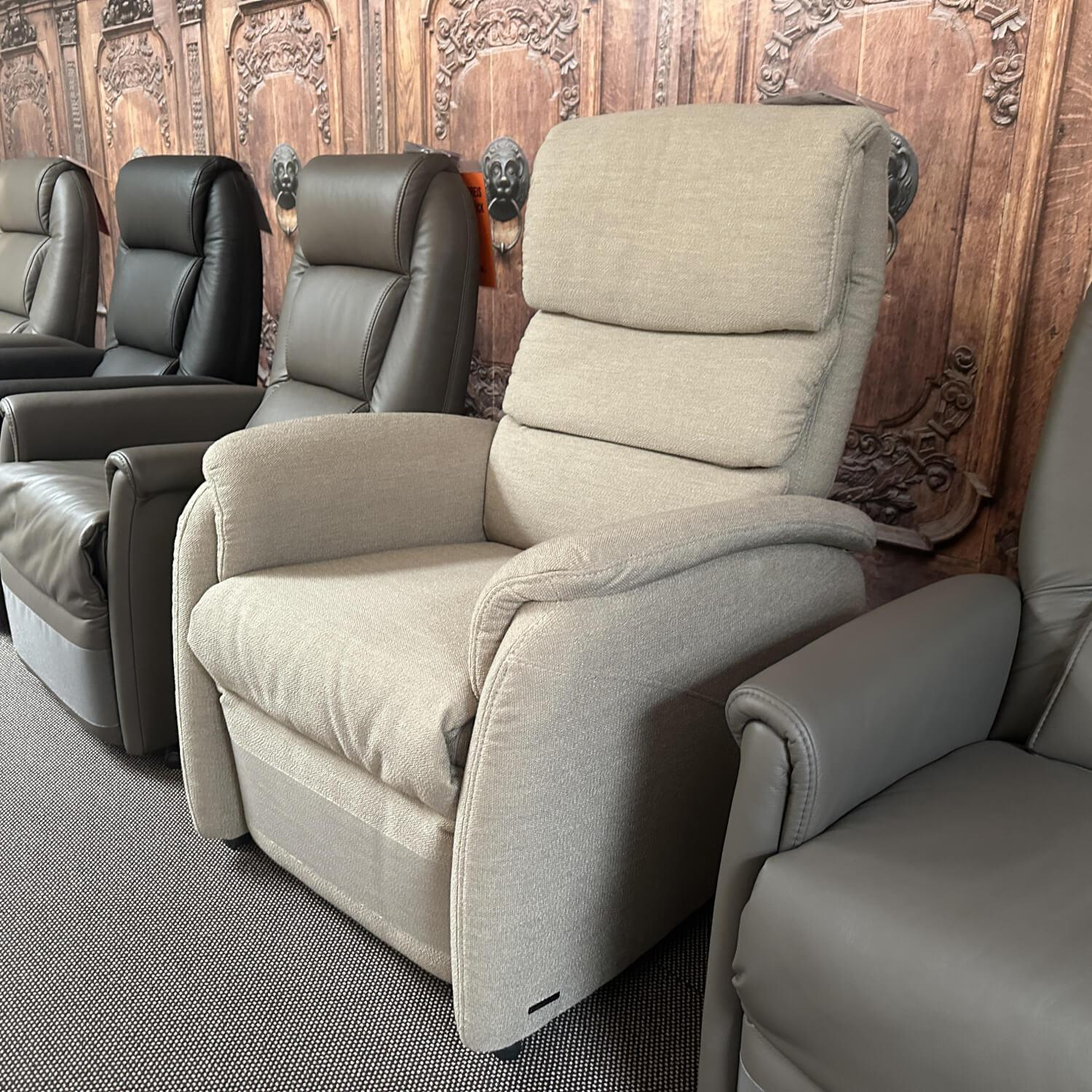 himolla - Ruhesessel 7632 Stoff 24 Q2 Fashion Creme Beige Füße Rollen Schwarz - 5