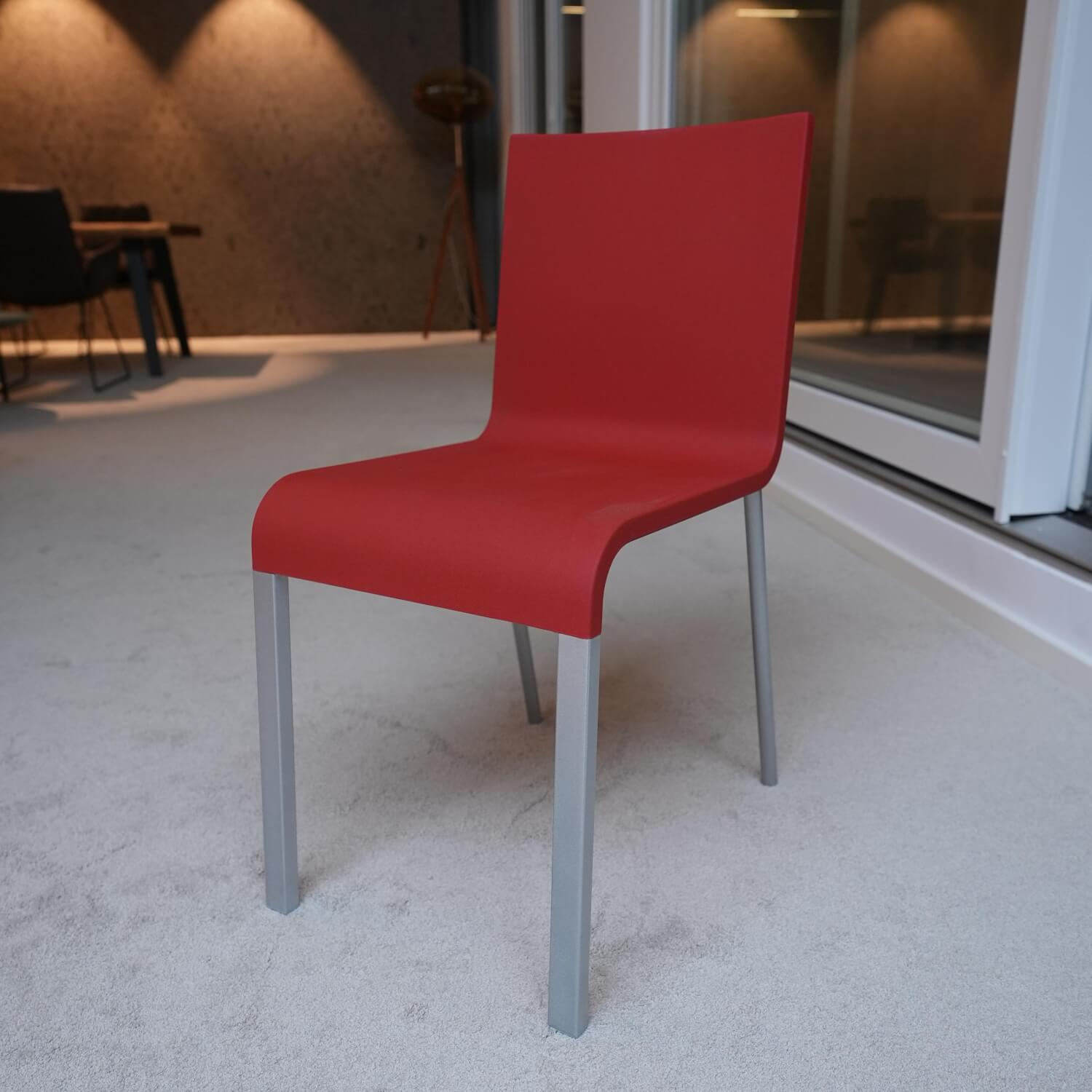 Stuhl 03 Sitzschalenfarbe Signalrot Untergestell Pulverbeschichtet Silber Glatt