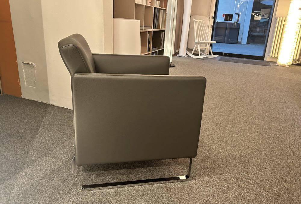 COR - Sessel Rawi Leder Semi 287 Grau Kufen Verchromt - 3