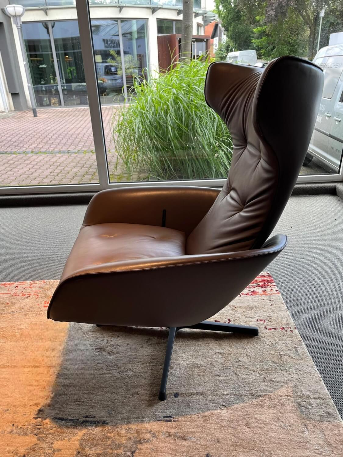 Walter Knoll - Drehsessel Onsa Leder Elen 1407 Auburn Dunkelbraun Gestell Matt Pulverbeschichtet Schwarz Mit Hocker - 3