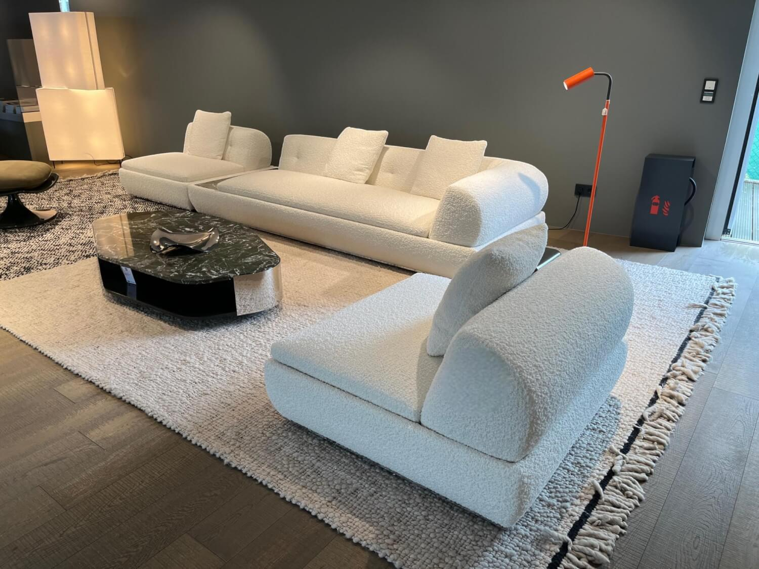 Minotti - Sofa Supermoon Stoff Orion 01 Bianco Cat. G Weiß mit 2 Sesseln - 7