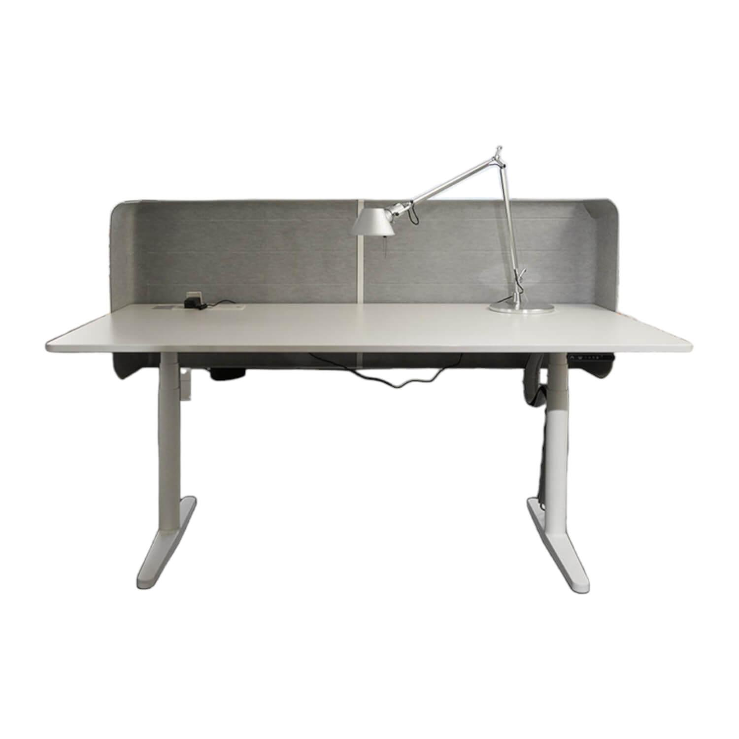 Vitra - Arbeitstisch Höhenverstellbar Platte Melamin Soft Light Creme Kabelwanne Polyestervlies Stone/Grau - 1