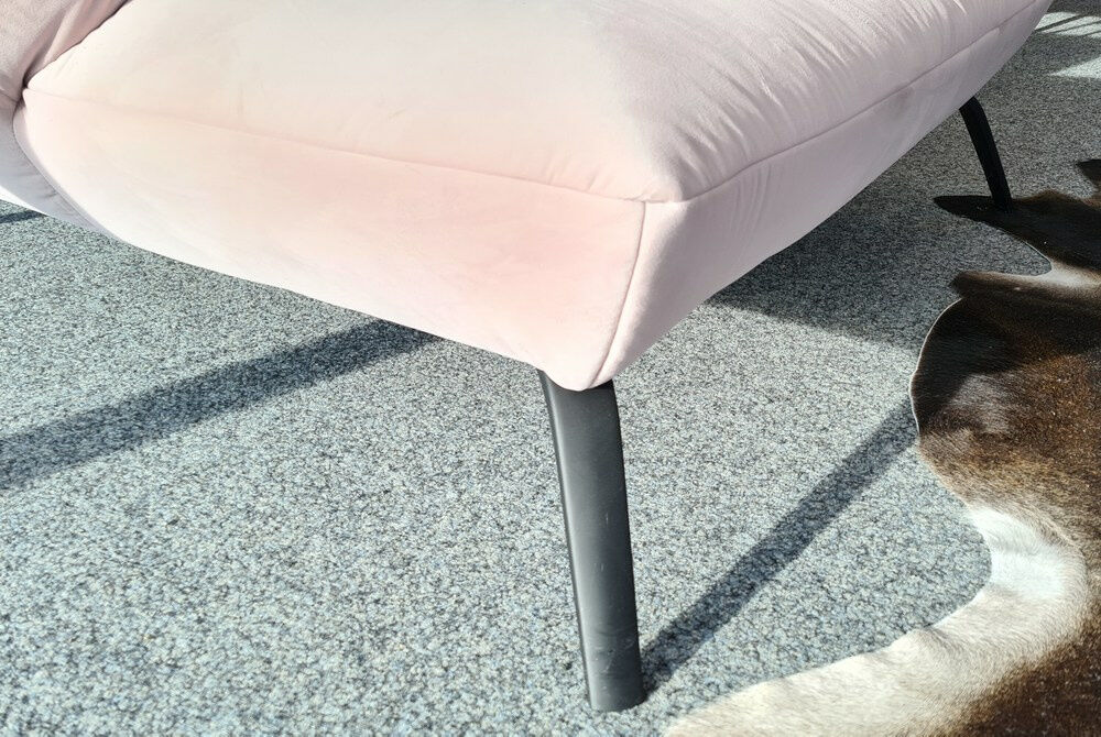 61b1ef02ad3854f3609b749711862ea7452a8e69_16744 Poco - Sessel Loveseat Dover LS Stoff Riviera Flieder 62 Rosa Füße Metall Schwarz Matt Mit Rückenneigung - 4