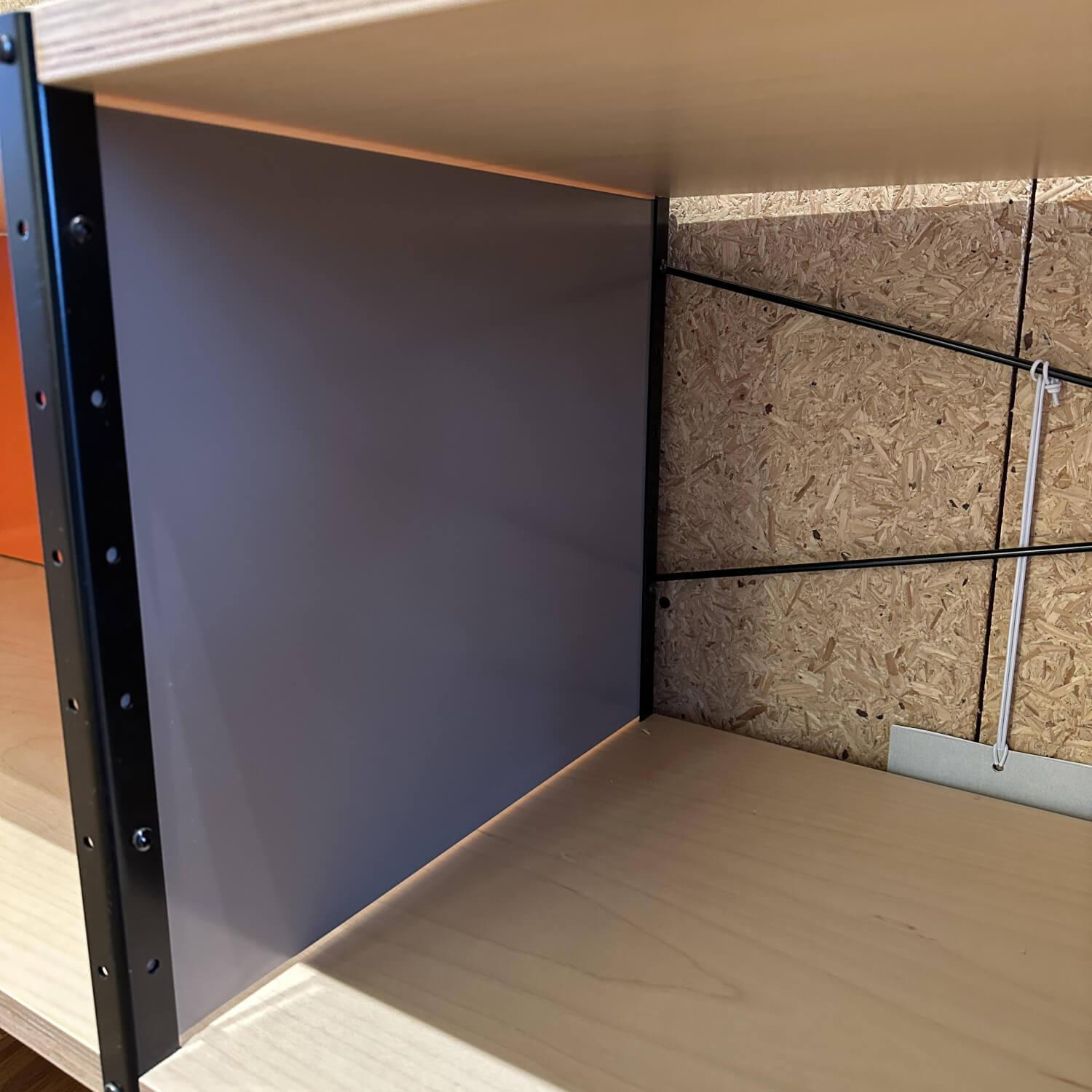 Vitra - Lowboard Eames Storage Units Ahornschichtholz Mit Birkenfurnier Braun Gestell Metall Und Aluminium Pulverbeschichtet Schwarz - 6