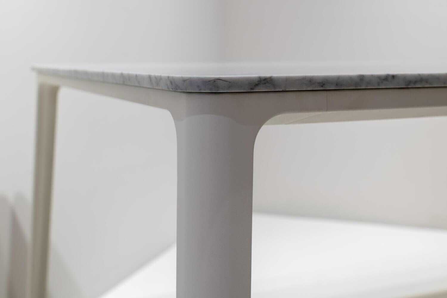 Esstisch Plate Coffee Table Carrara Marmor Gestell Weiß Pulverbeschichtet 100x220