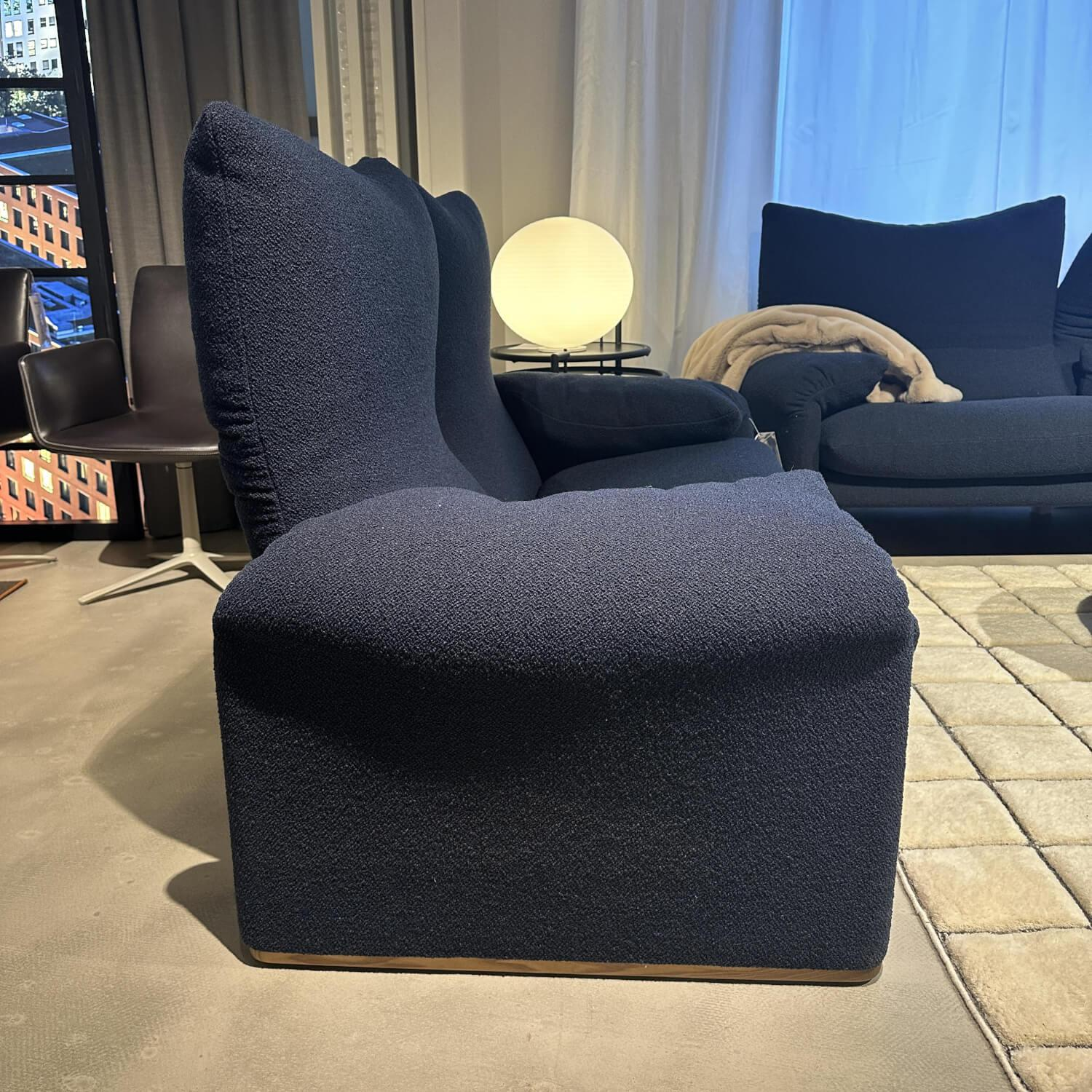 Cassina - Sofa Maralunga Stoff Look Notte Blau Fuß Noce Canaletto Holz Braun - 5