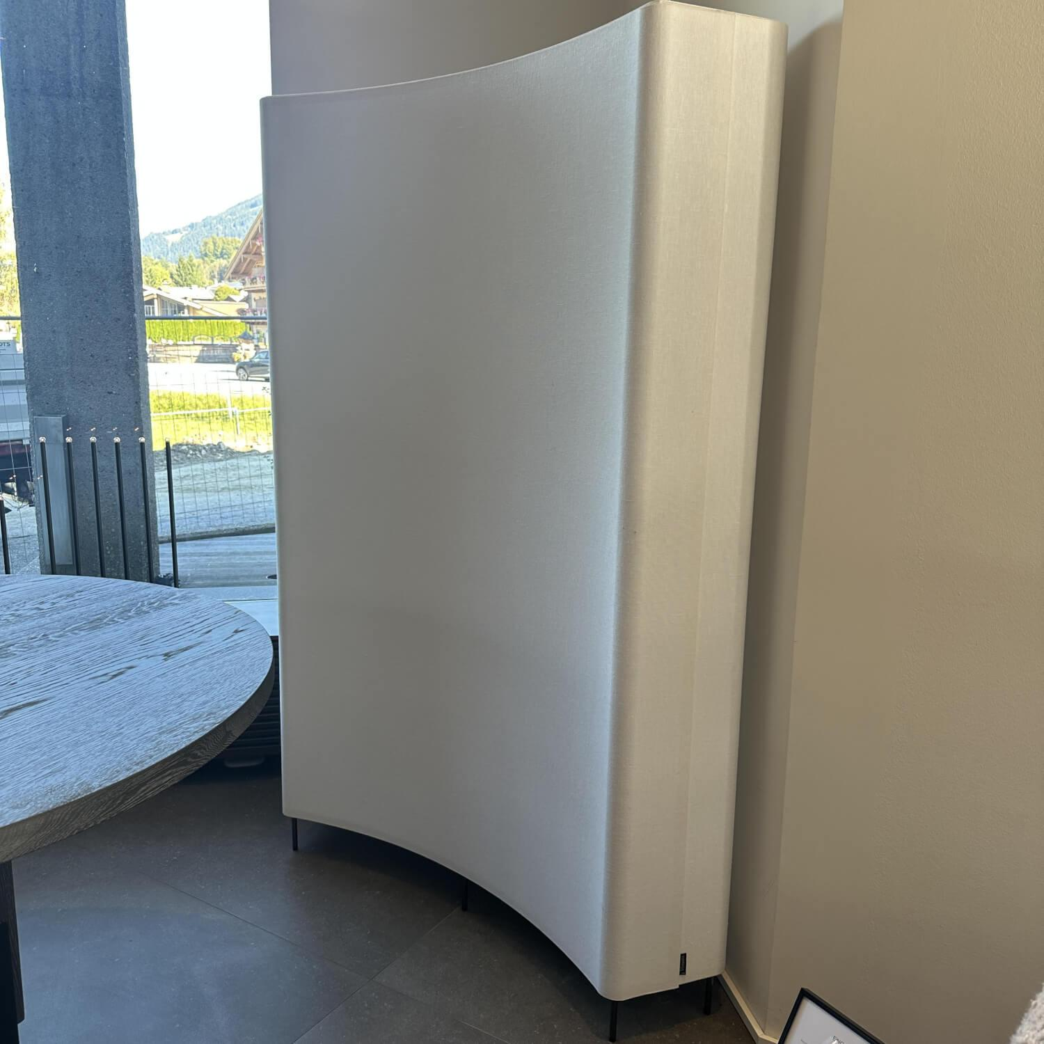 Minotti - Stehleuchte Blanche Halbrund Schirm Leinen Weiß Gestell Nickel Struktur Black Schwarz - 5