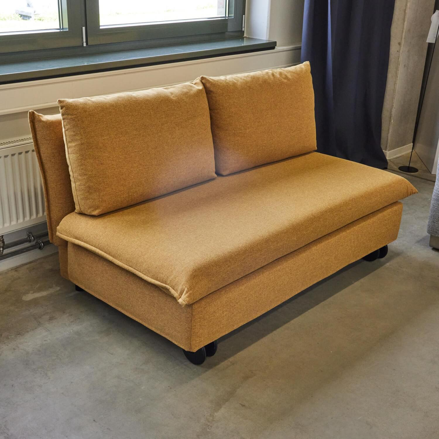 Signet - Schlafsofa La Luna Stoff Siena C Senfgelb Füße Buchenholz Und Rollen - 6