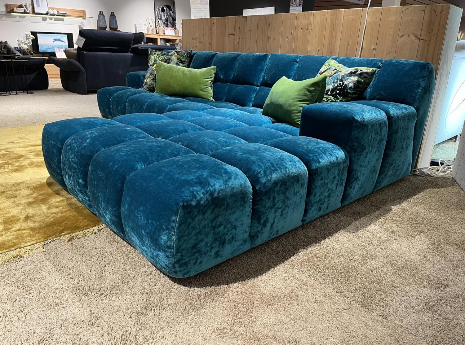 Bretz - Ecksofa Ocean 7 Stoff 65 9622 Hochfloor Velours Curacao Türkis mit Kuschelkissen-Set - 3