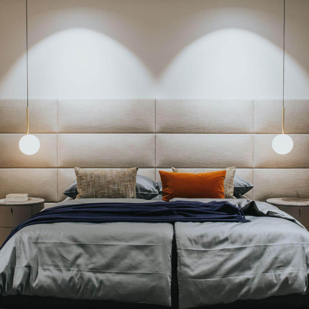Poliform - Bett Dream Leder Silk Grafite Anthrazit Inkl. Wandpaneel Stoff Rabat Sabbia Beige Ohne Matratzen Ohne Lattenrost - 2