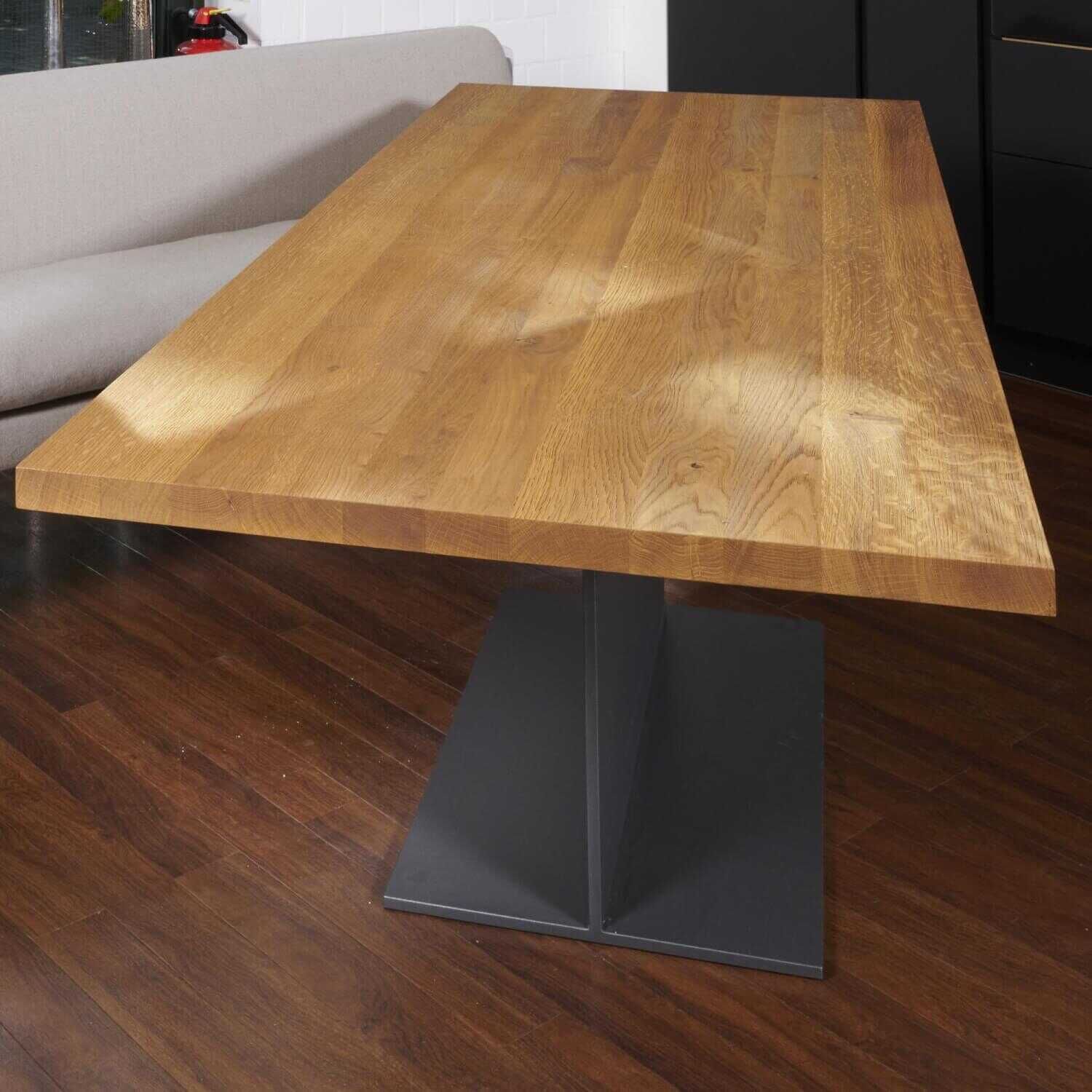 Tisch T-Table Eiche Massiv Natur Geölt Stahlfuß Dunkelgrau Pulverbeschichtet
