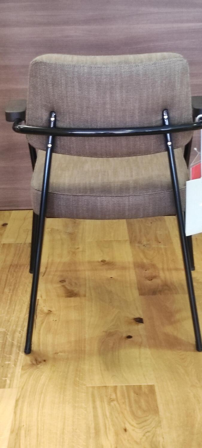 Vitra - Armlehnstuhl Fauteuil Direction Stoff Fifty Fifty 38 Cappucino Beige Gestell Metall Tiefschwarz - 4