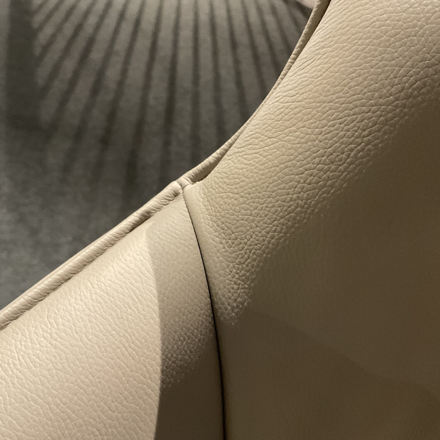 Cattelan Italia - 2er Set Armlehnstuhl Flaminia Softleder 951 Castoro Beige Gestell Stahl Graphit  - 9
