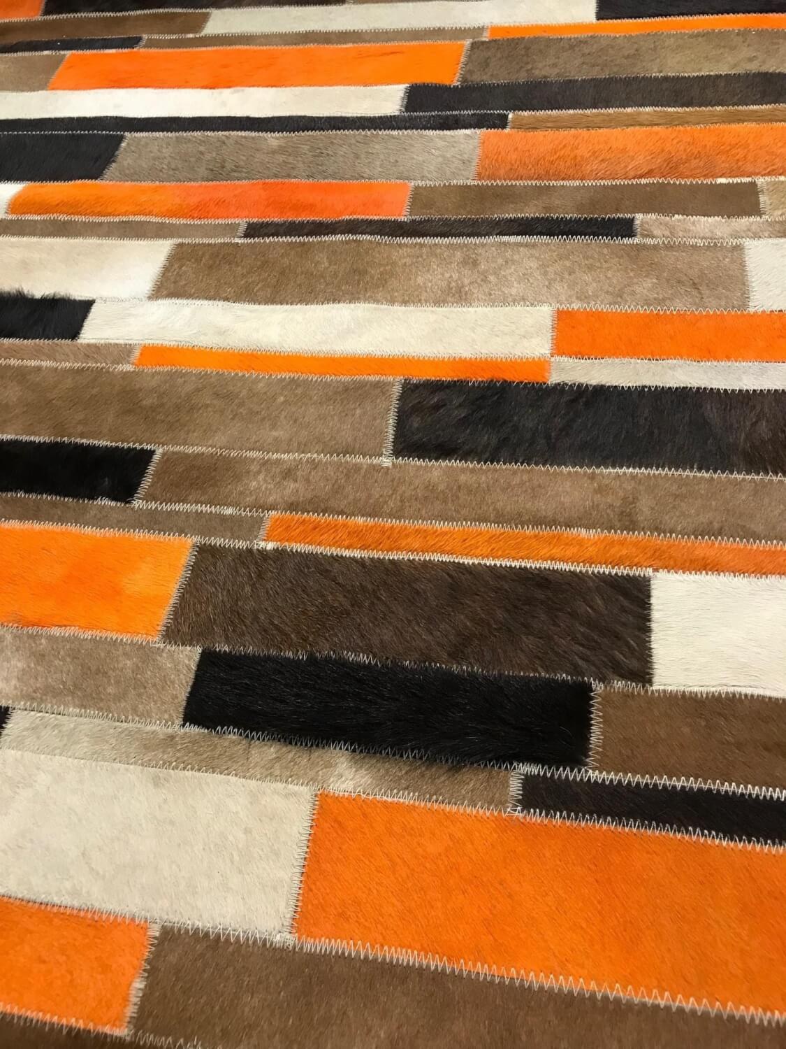 Teppich 37856 Brick Orange Aus Echtleder Kuhfell Gefärbt Orange Braun Schwarz Beige Unterseite Wolle Gewebt
