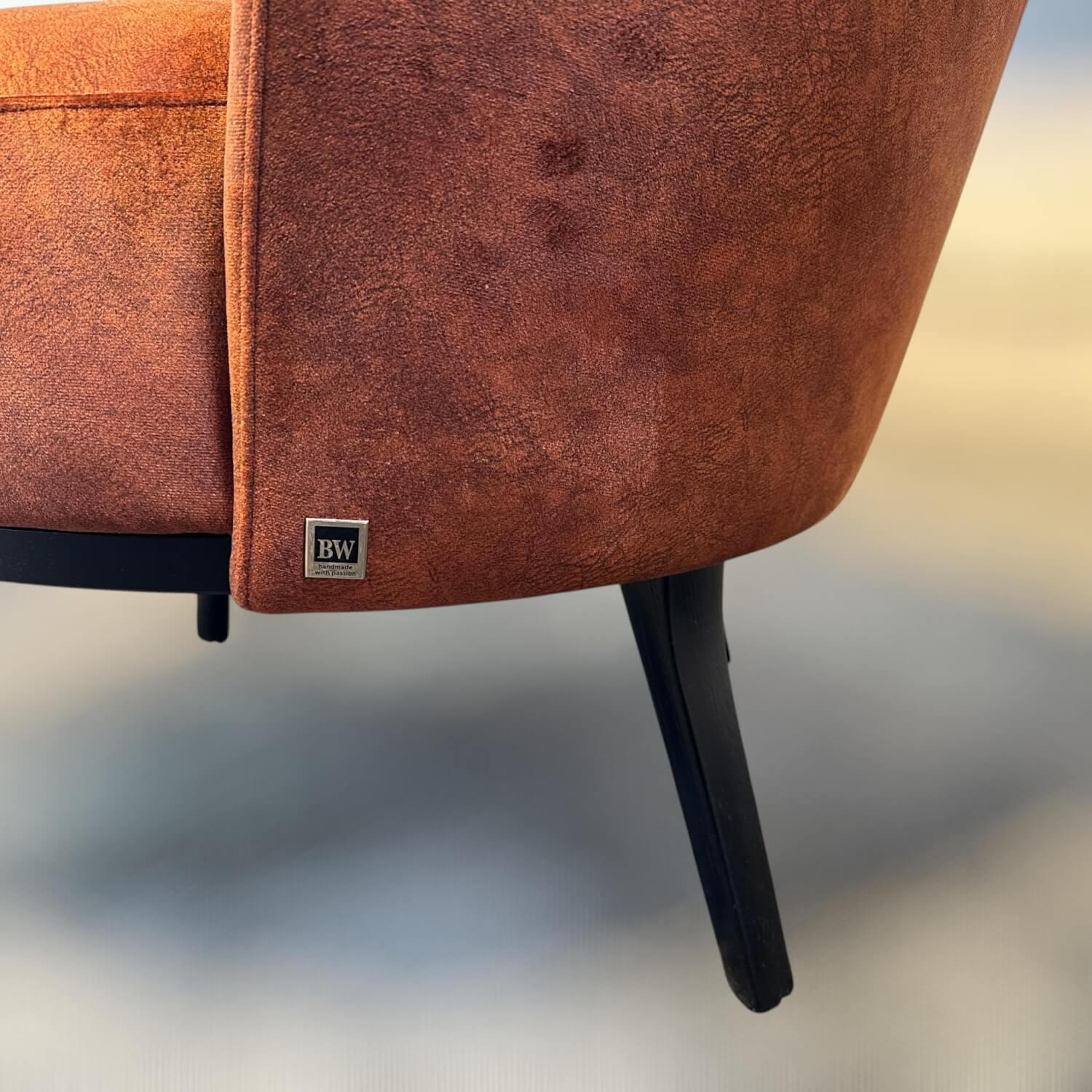 Bielefelder Werkstätten - Cocktailsessel Polo Stoff Pistoia Velvet CA1292/061 Orange Gestell Holz Wengefarben - 6