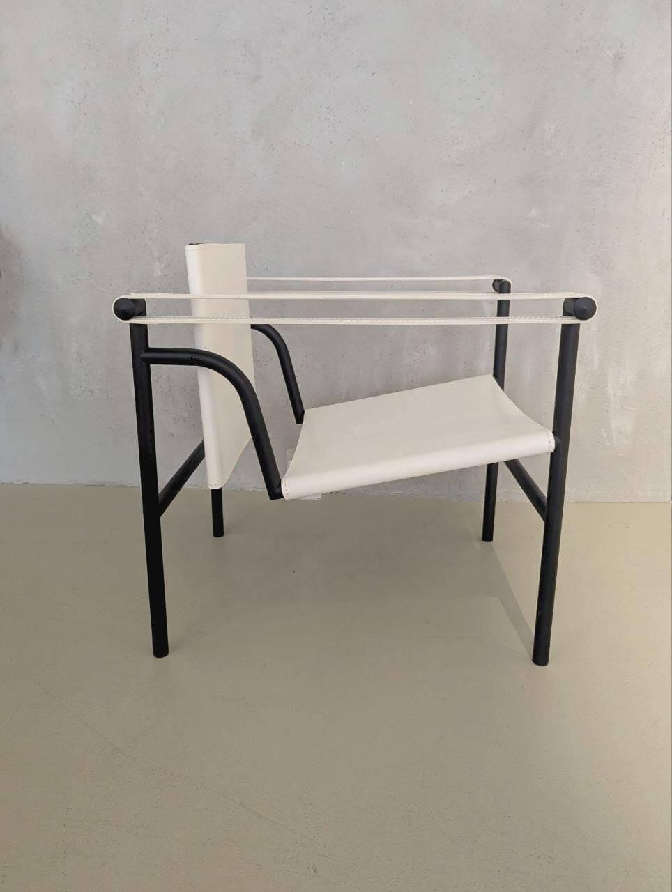 Cassina - Sessel Fauteuil Dossier Basculant Kernleder Weiß Gestell Lack Schwarz - 8