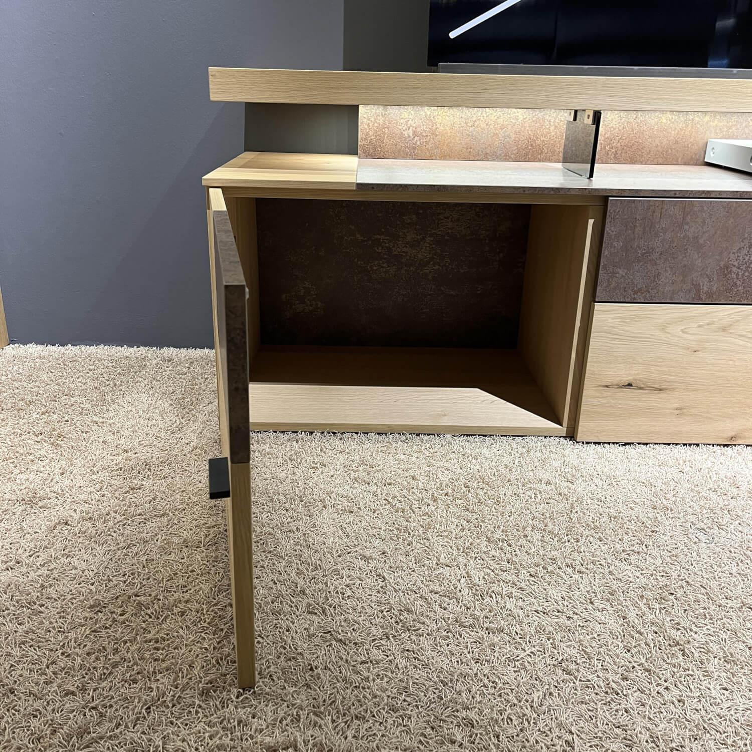 Gwinner - Wohnwand Mondo Cantato CN7 Balkeneiche Natur 2205 Akzent Rostoptik - 5