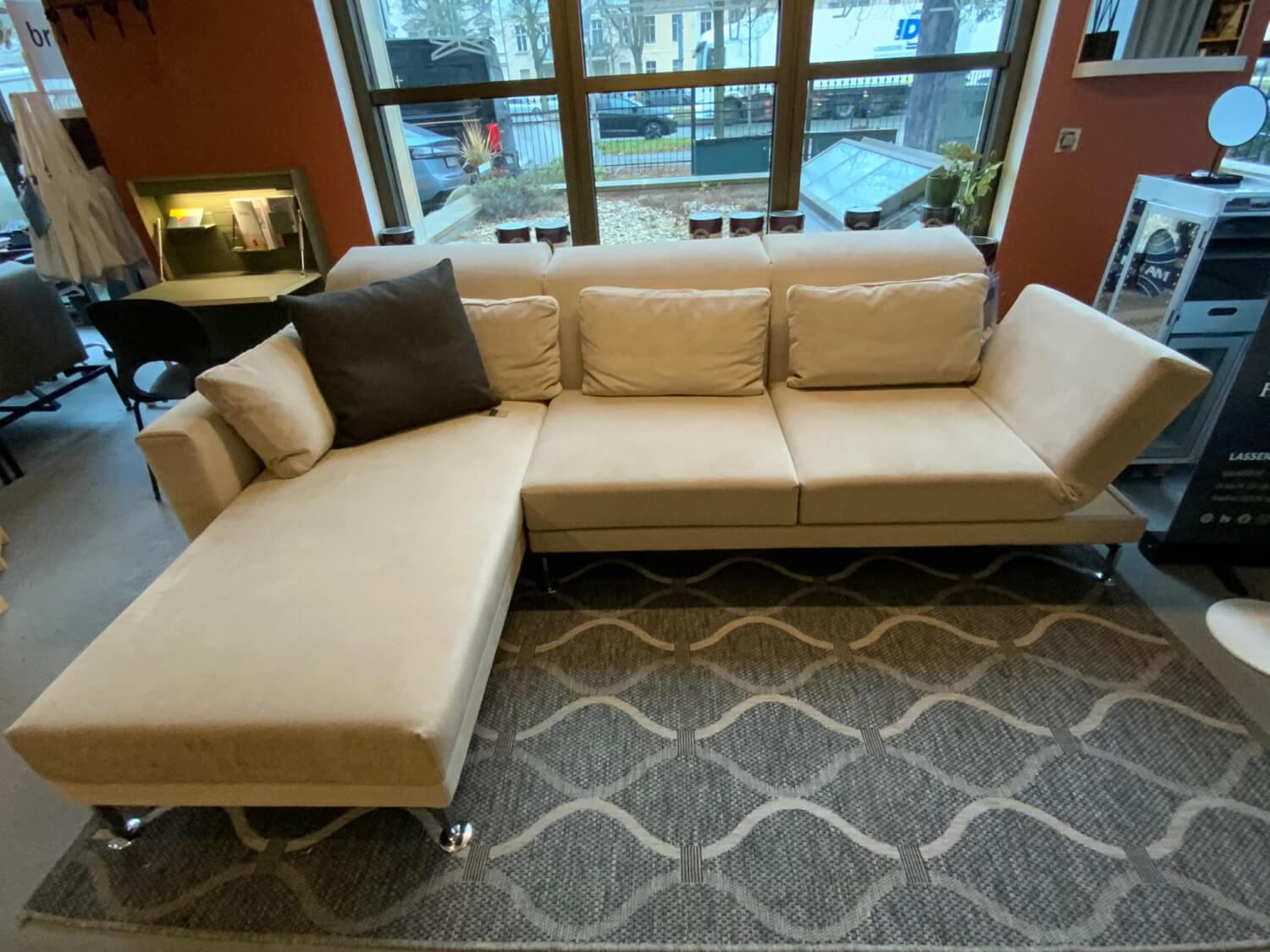 Brühl - Ecksofa Moule Medium Stoff 2813 42 Beige Kufe Mit Tellerfuß Verchromt Mit Ablage Eiche Und Kissen - 3