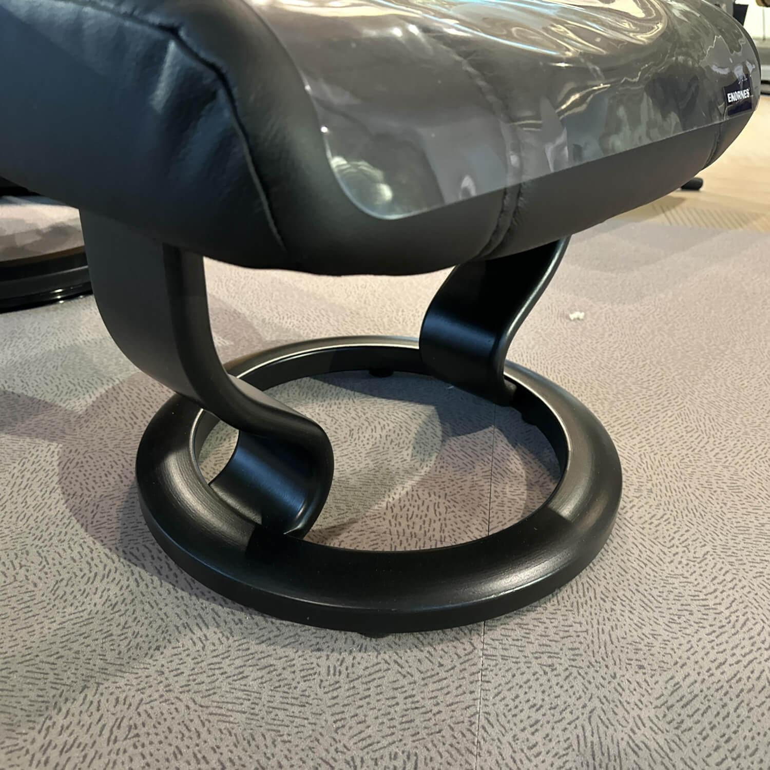 Stressless - Sessel Consul M Leder 093 Batick 19 Black Schwarz Gestell Classic Holz 05 Schwarz Gebeizt Mit Hocker - 5