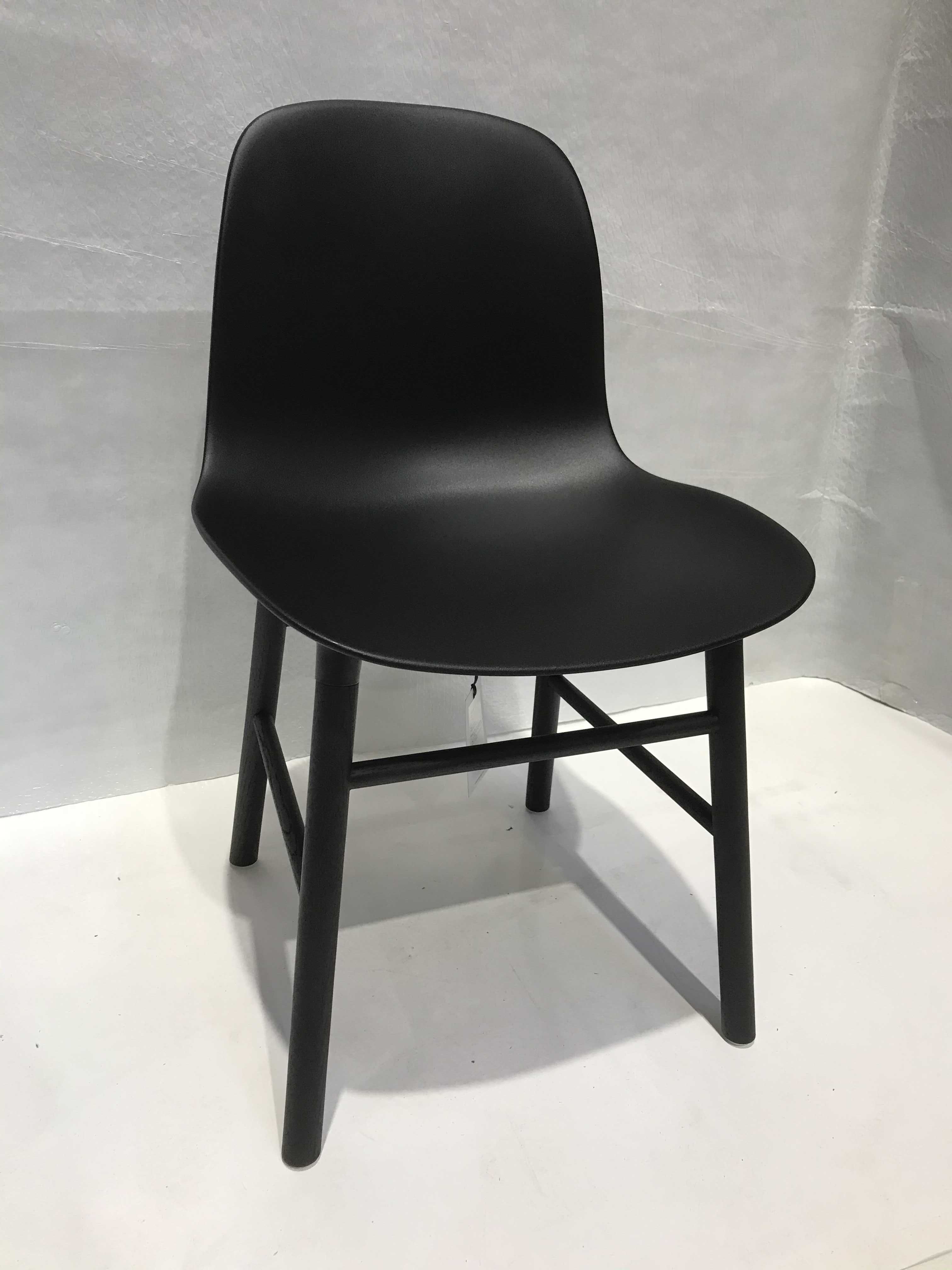 Stuhl Form Chair Wood Kunststoff Schwarz