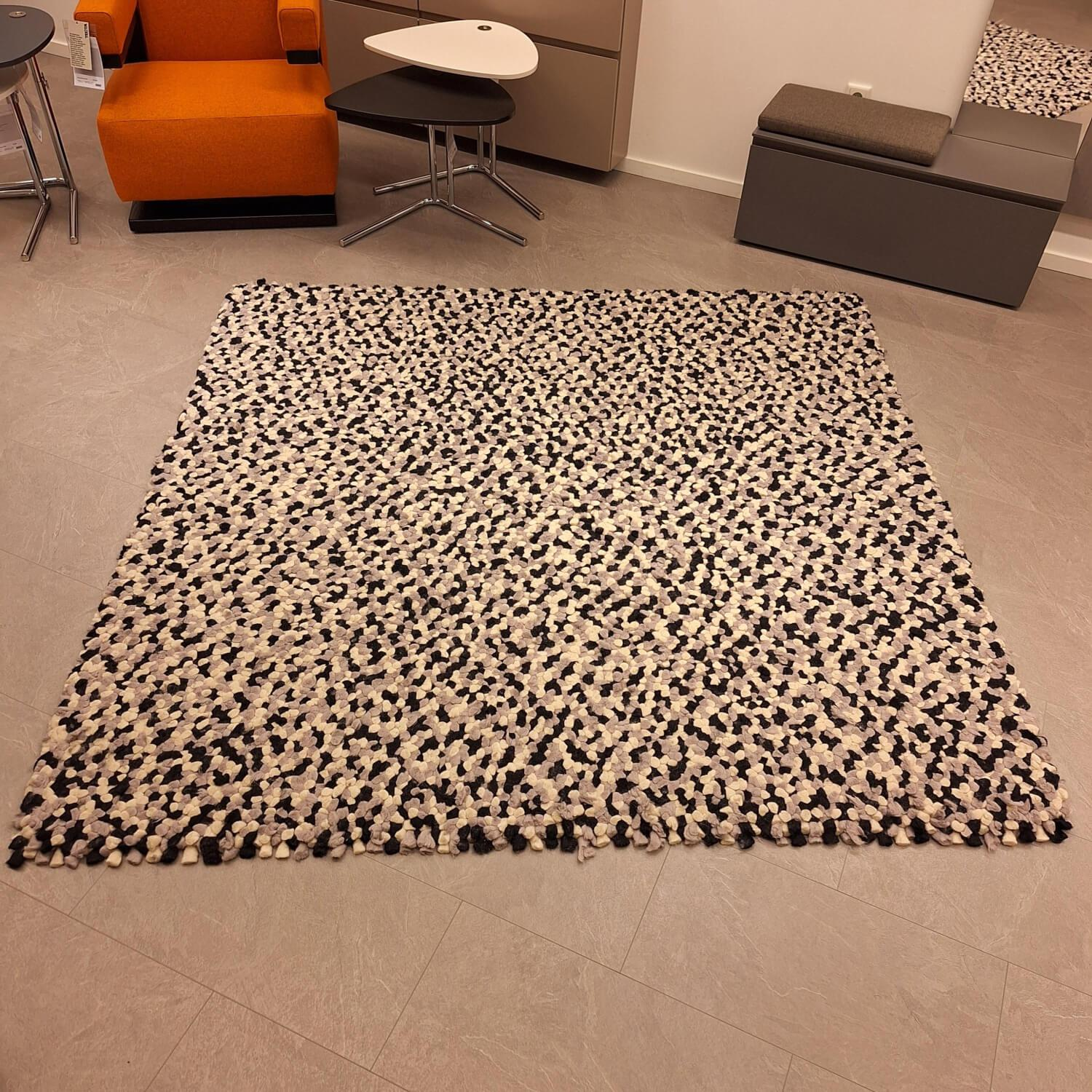 Teppich 200x200 Spots Grau Weiß Schwarz 100% Wolle