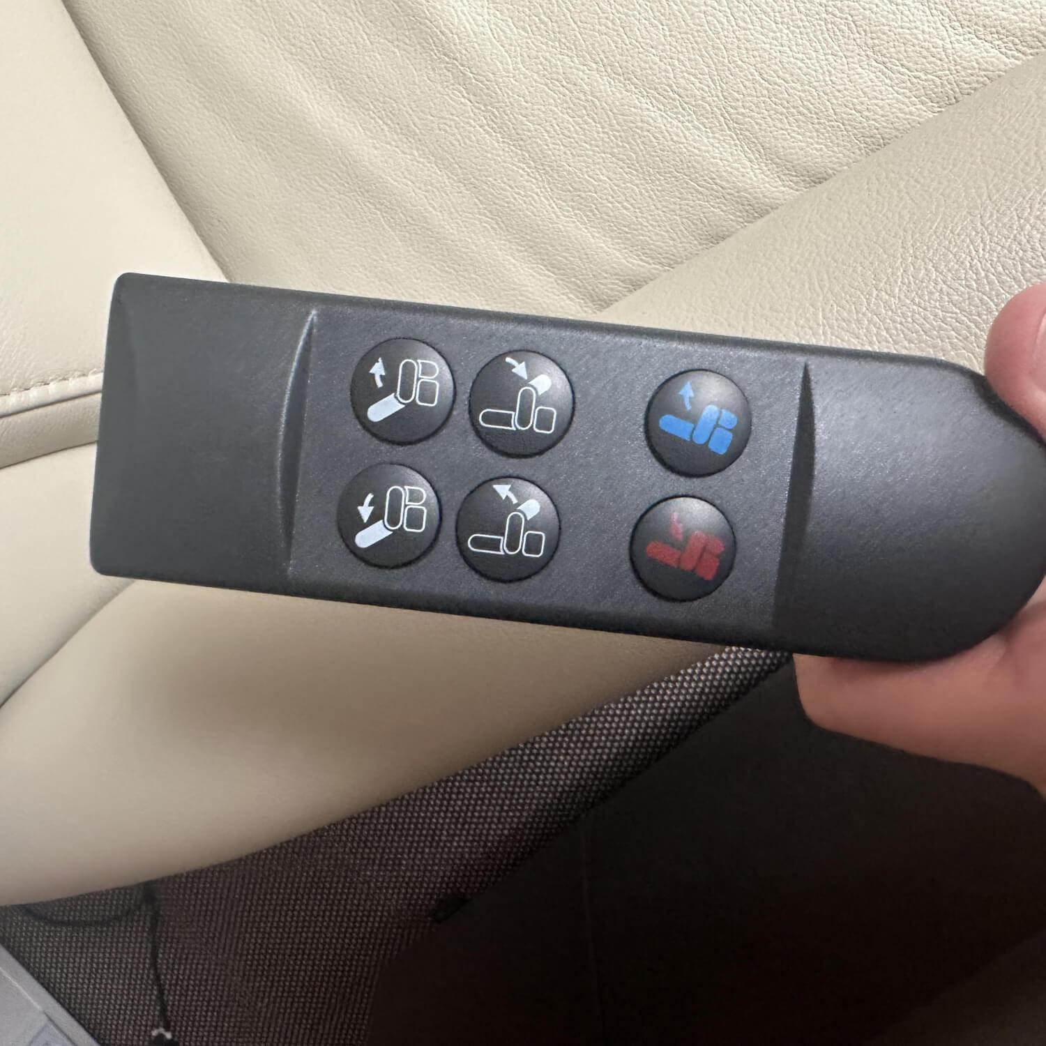 himolla - Relaxsessel 9773 Cumulus Quartett Leder 75 Torro Porzel Beige Füße Rollen Schwarz Mit Aufstehhilfe - 3