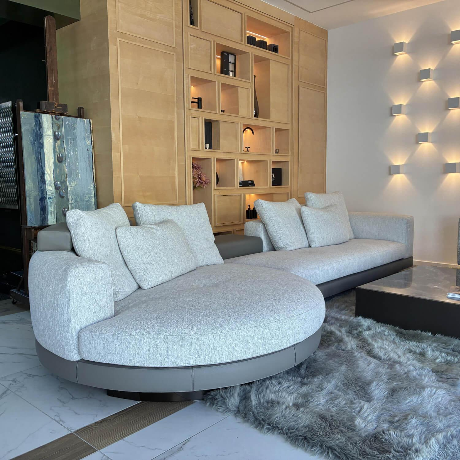 Minotti - Polstergruppe Connery Stoff Fisher 10 Ghiaccio Grau Ablage Leder Aspen Ardesia Grau Mit Kissen - 2