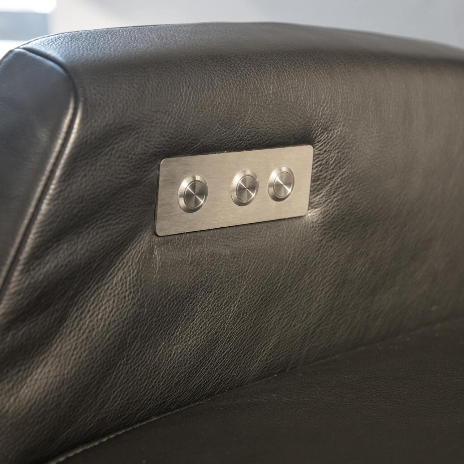 Relaxsessel Audioluce Leder K99 Schwarz mit Lausprechern und motorischer Verstellung