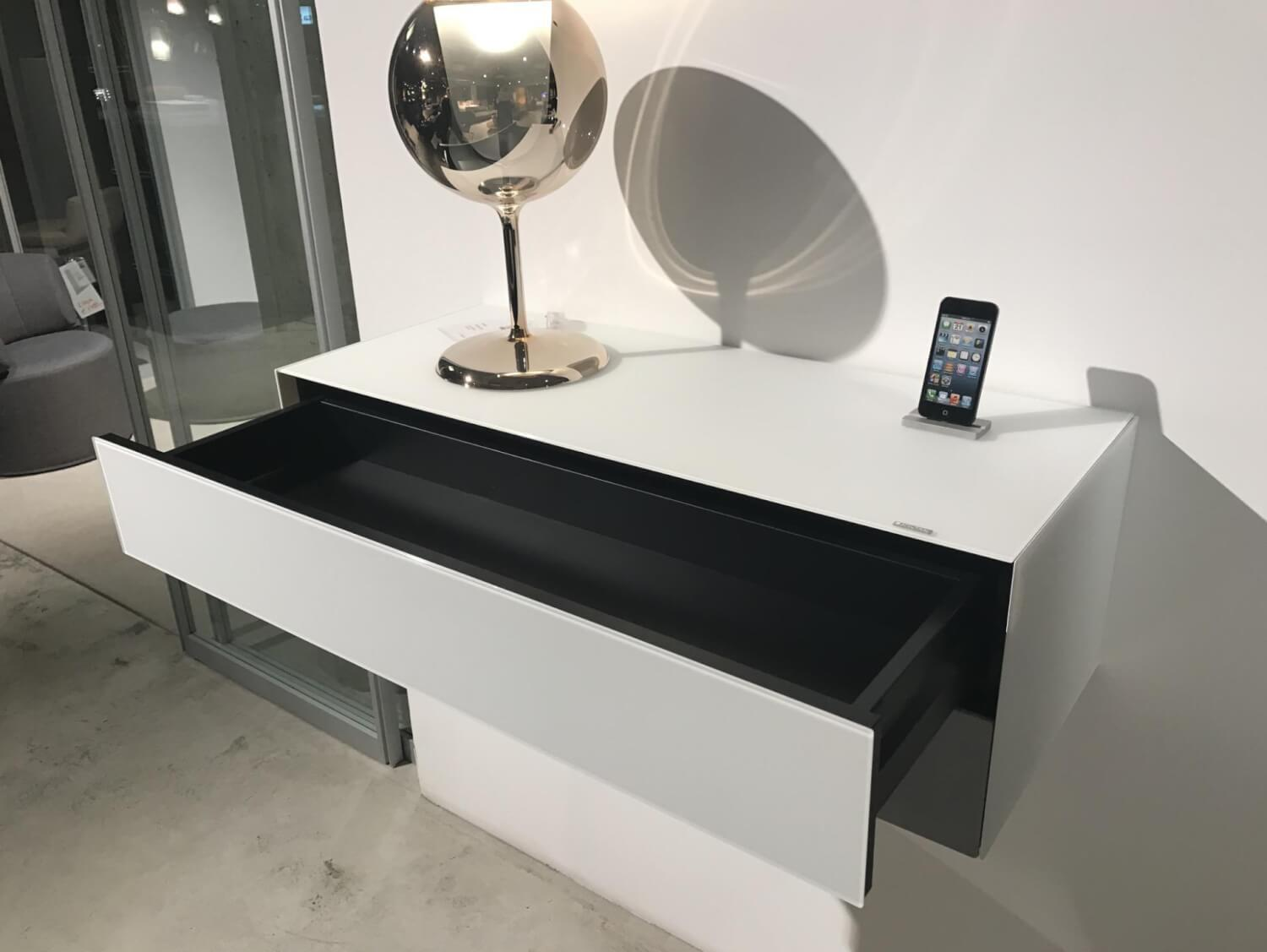 Spectral Smart Furniture - Medienmöbel Korpus Glas Weiß Satiniert mit Schublade und Docking Station - 3