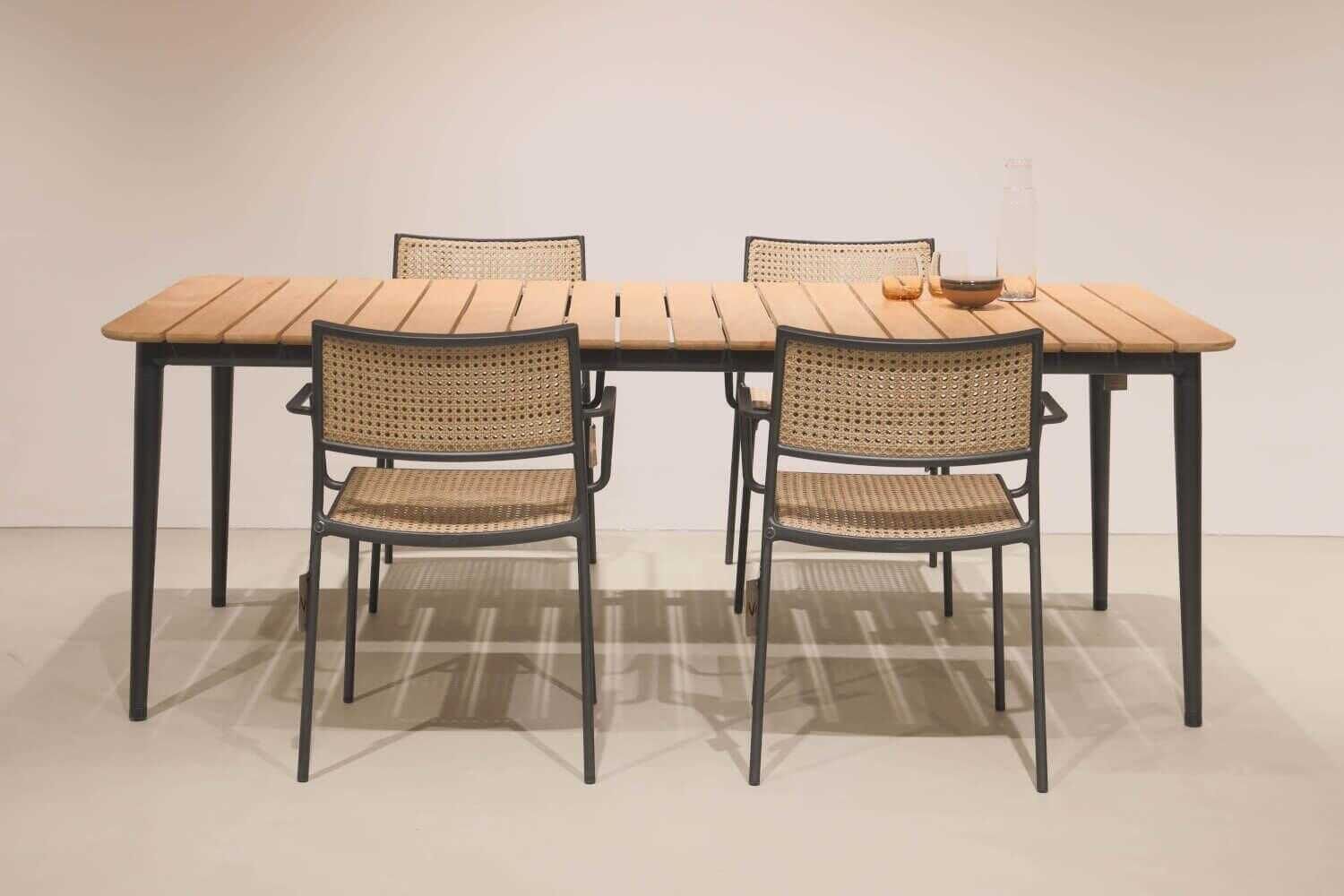cane-line-6er-set-stuhl-less-beige-bespannt-gestell-aluminium-lackiert-71ffb888a948QM1pY6OAzpx1X Cane Line - 6er-Set Stuhl Less Beige Bespannt Gestell Aluminium Lackiert - 5