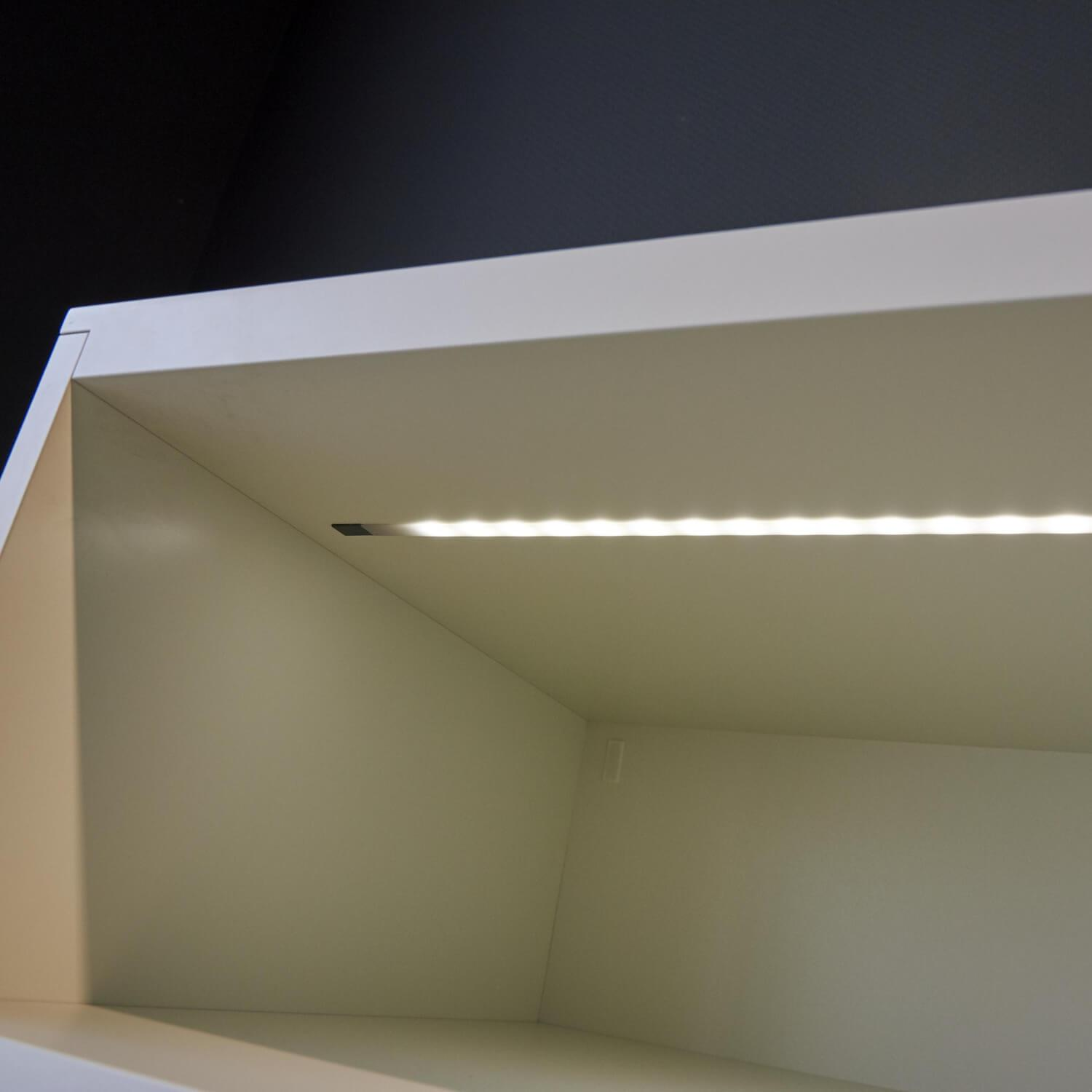 Hülsta - Sideboard NOW! Vision Mit Schiebetüren Lack Weiß Und Klarglas Ausschnitt Auf Kufen - 5