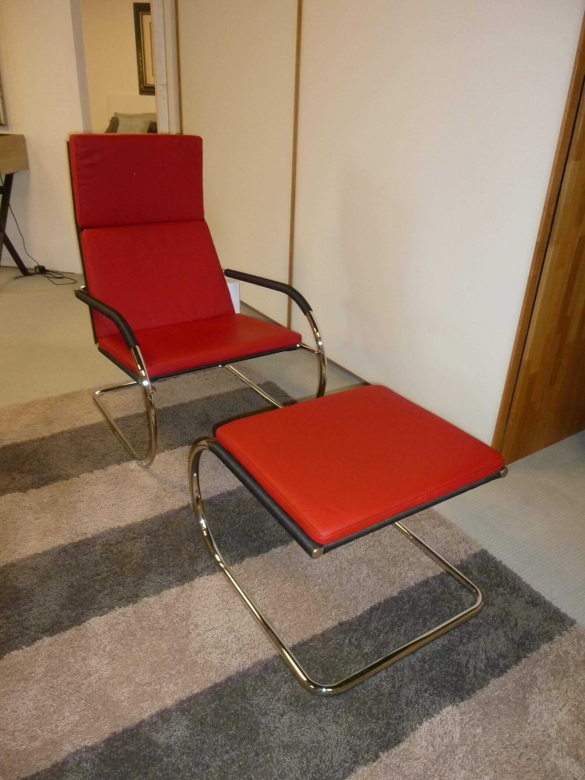 Sessel D35-1 Leder Rot Chromgestell mit Hocker
