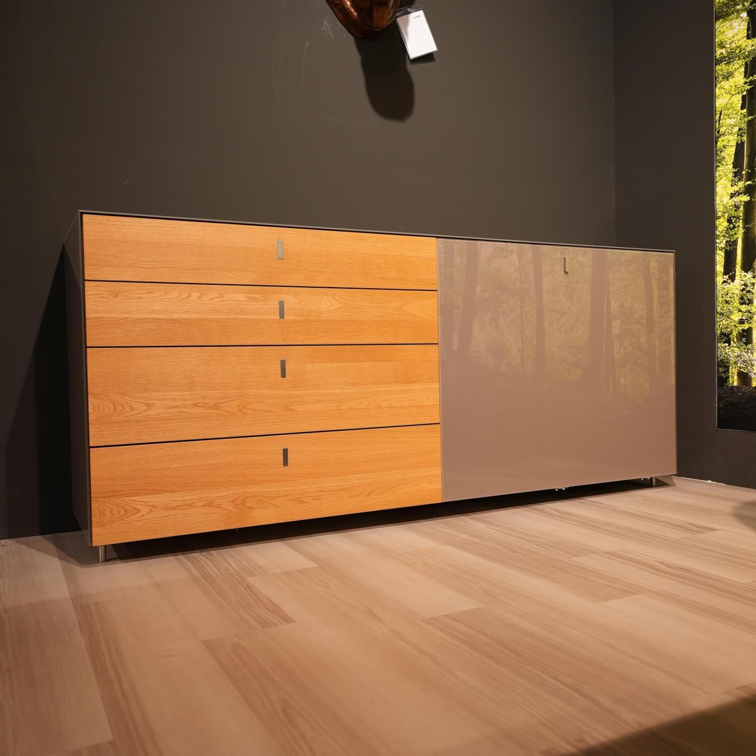 Piure - Sideboard Cubus  AC297195 29 Eiche Farbglas Taupe Klappgriffe Edelstahl - 9