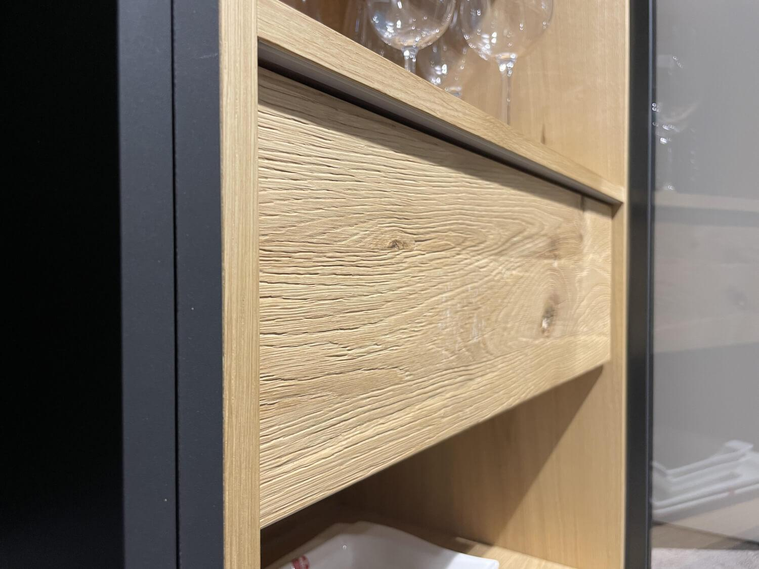 Venjakob - Vitrine Lumea 7268 3893 R Lack Anthrazit Matt Absetzung Eiche Gehackt Gebürstet Mit Beleuchtung - 6