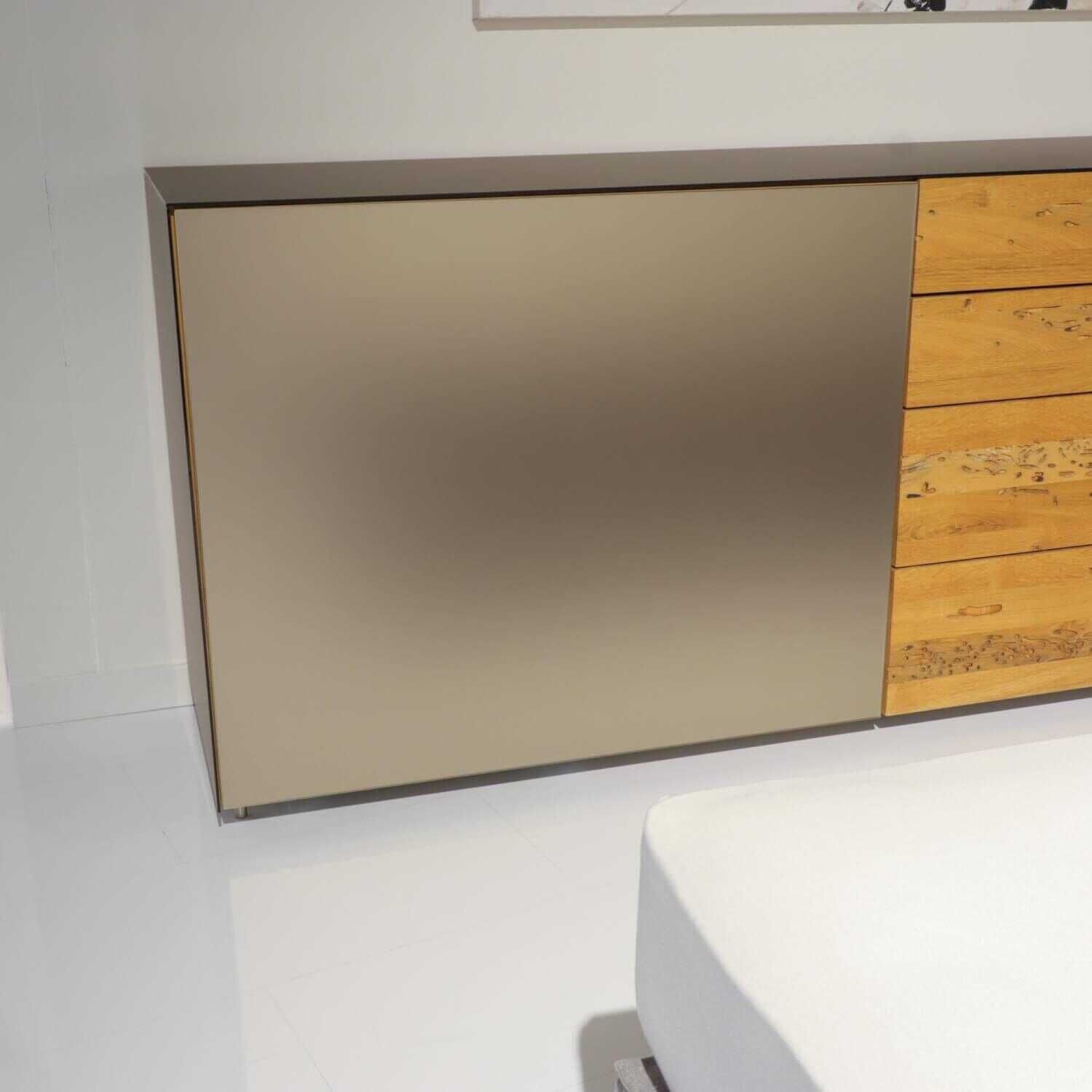 team-7-anrichte-cubus-29-eiche-venedig-innen-buche-glas-bronze-matt-b2eb545363ad Team 7 - Sideboard Cubus 29 Eiche Venedig Innen Buche Glas Bronze Matt - 4