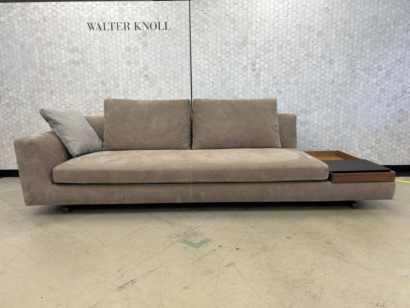 Walter Knoll - Sofa Tama Living 821 Leder Velvet 1484 Hazelnut Braun Gestell Nussbaum Mit Splint Geölt Mit Kissen Und Tablett - 6