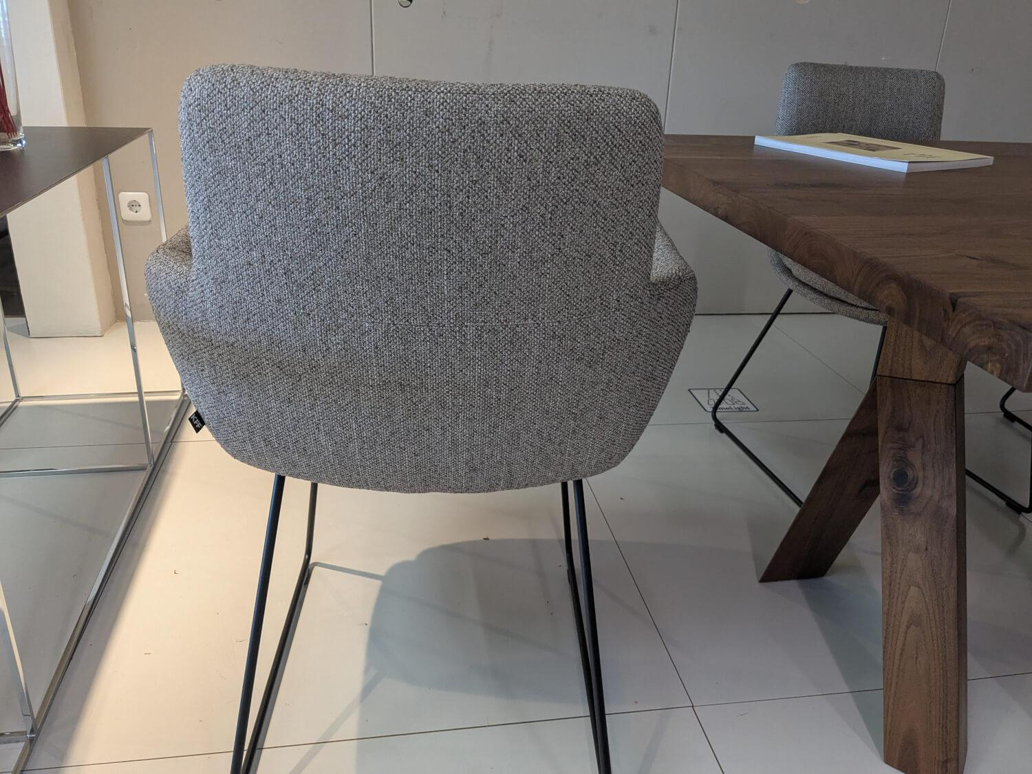 KFF - Tischgruppe Furca 6 Stühlen Faye Stoff 1202 Greige Füße Metall Schwarz - 8