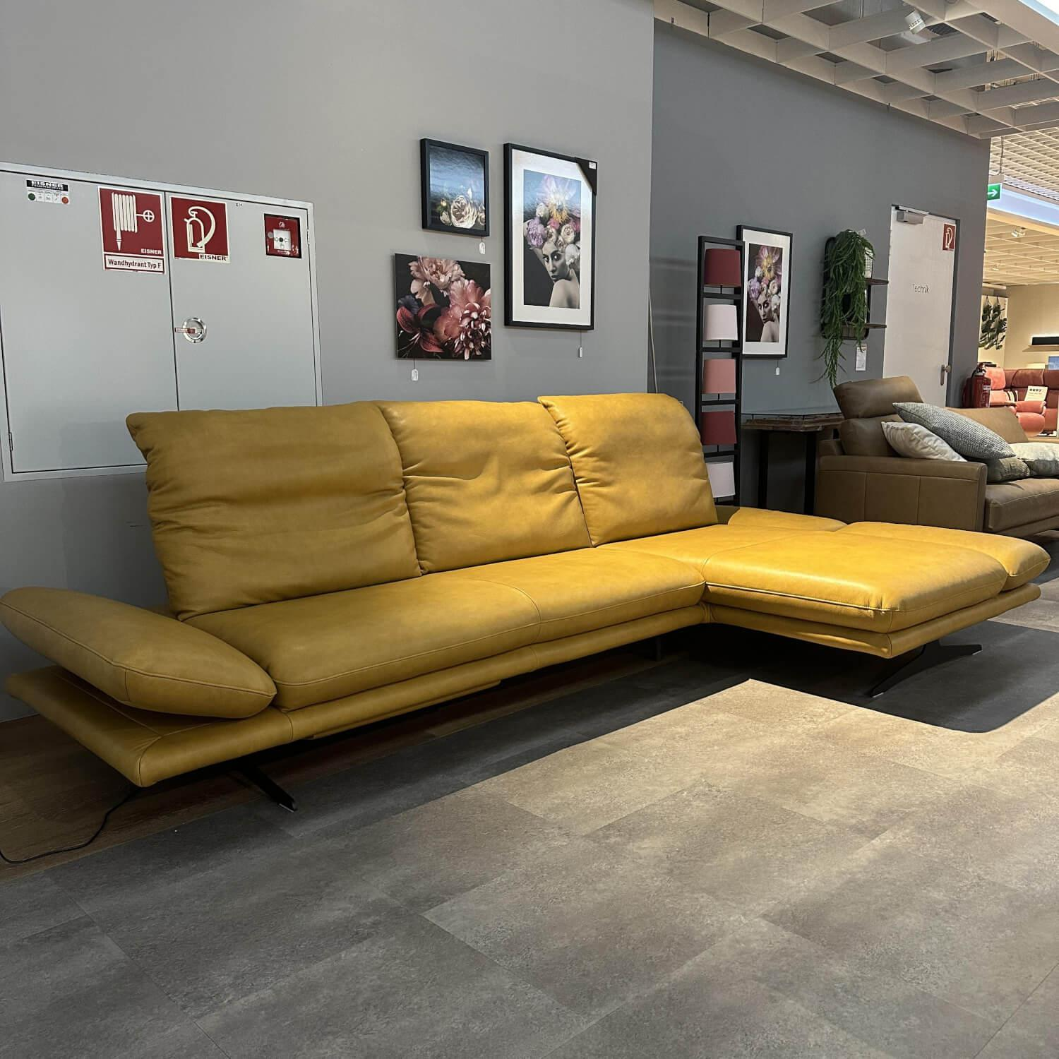 W. Schillig - Ecksofa Sohoo Bezug Leder Z75/52 Kurkuma Gelb Metallkufe FT9 Schwarz Mit Sitztiefenverstellung - 10