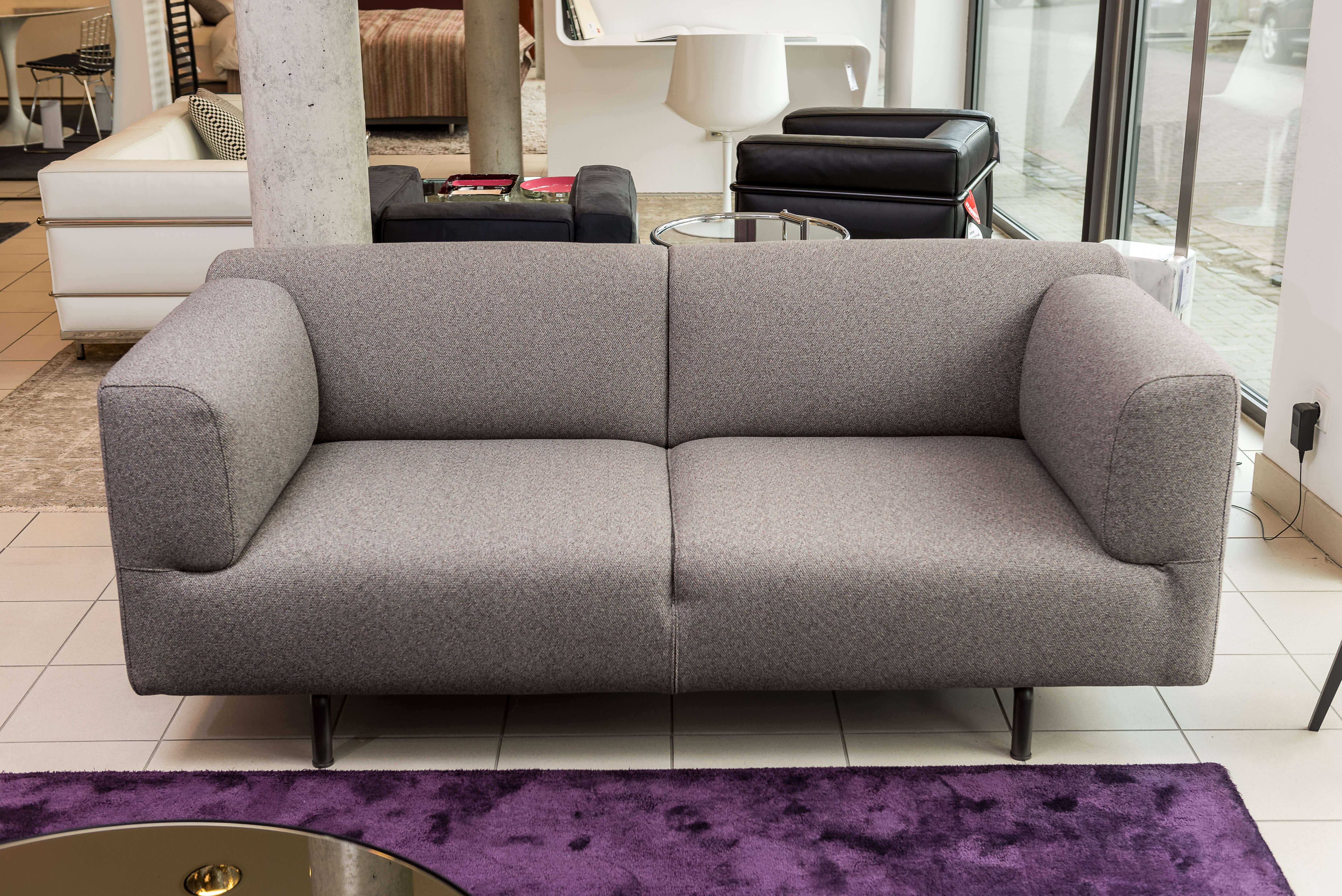 180206-Moebelfirst-Meiser-Hanau-00455a7c79548d852 Cassina - Sofa MET (2-Sitzer) - 5