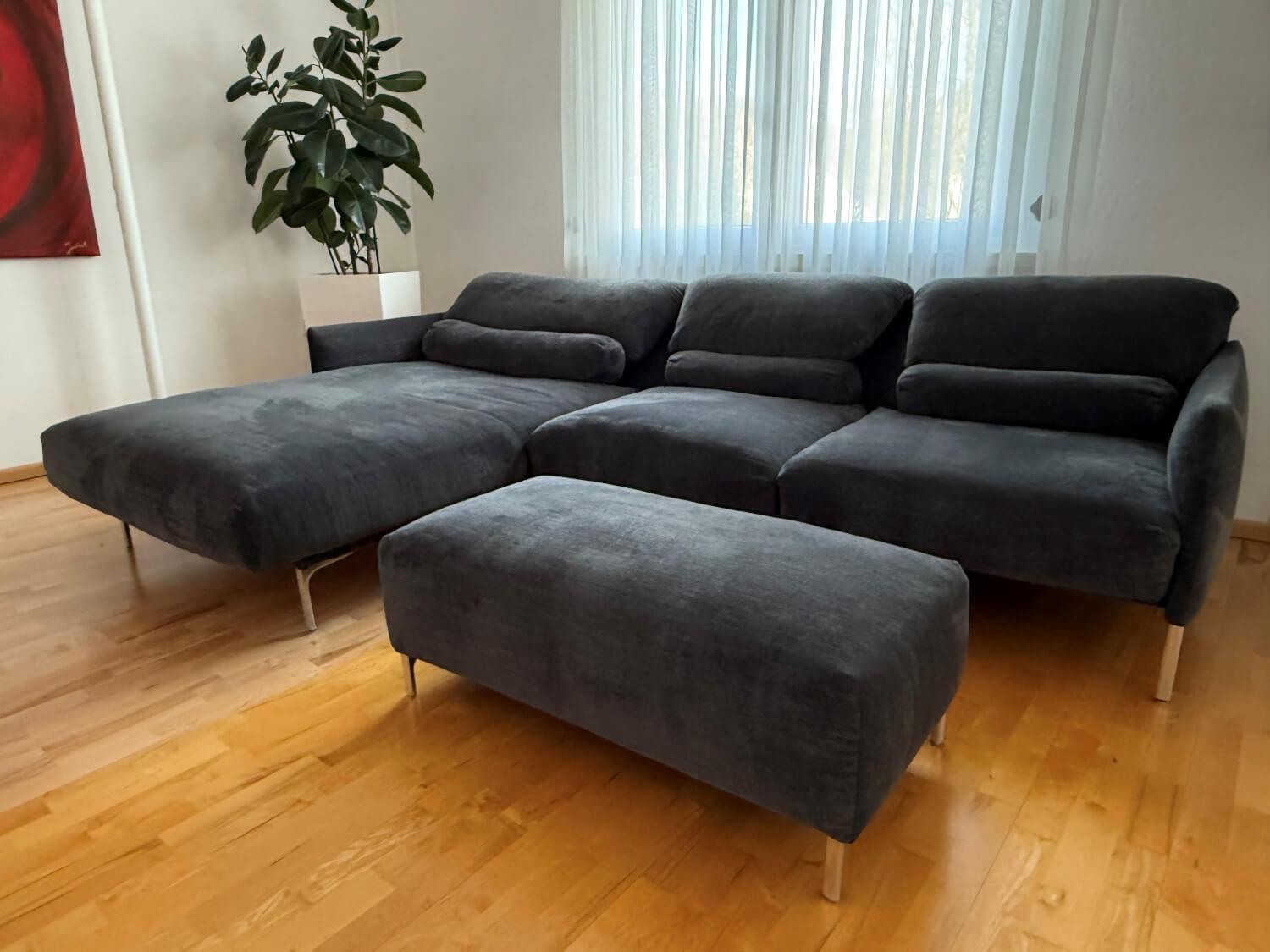 COR - Ecksofa Avalanche Stoff 8145 Dunkelgrau mit 3 Lendenrollen und einem Hocker - 5
