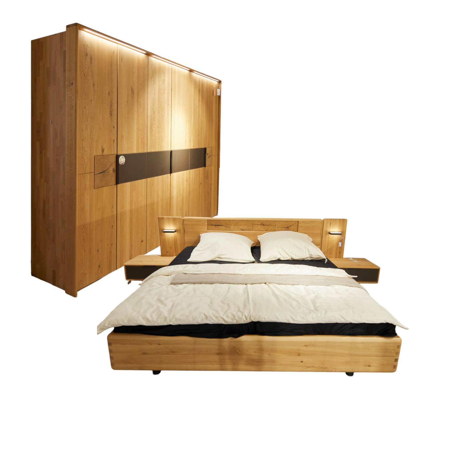 Schlafzimmer WSM 1600 Europäische Wildeiche Soft Gebürstet Massiv Mit Beleuchtung Ohne Matratze Und Lattenrost