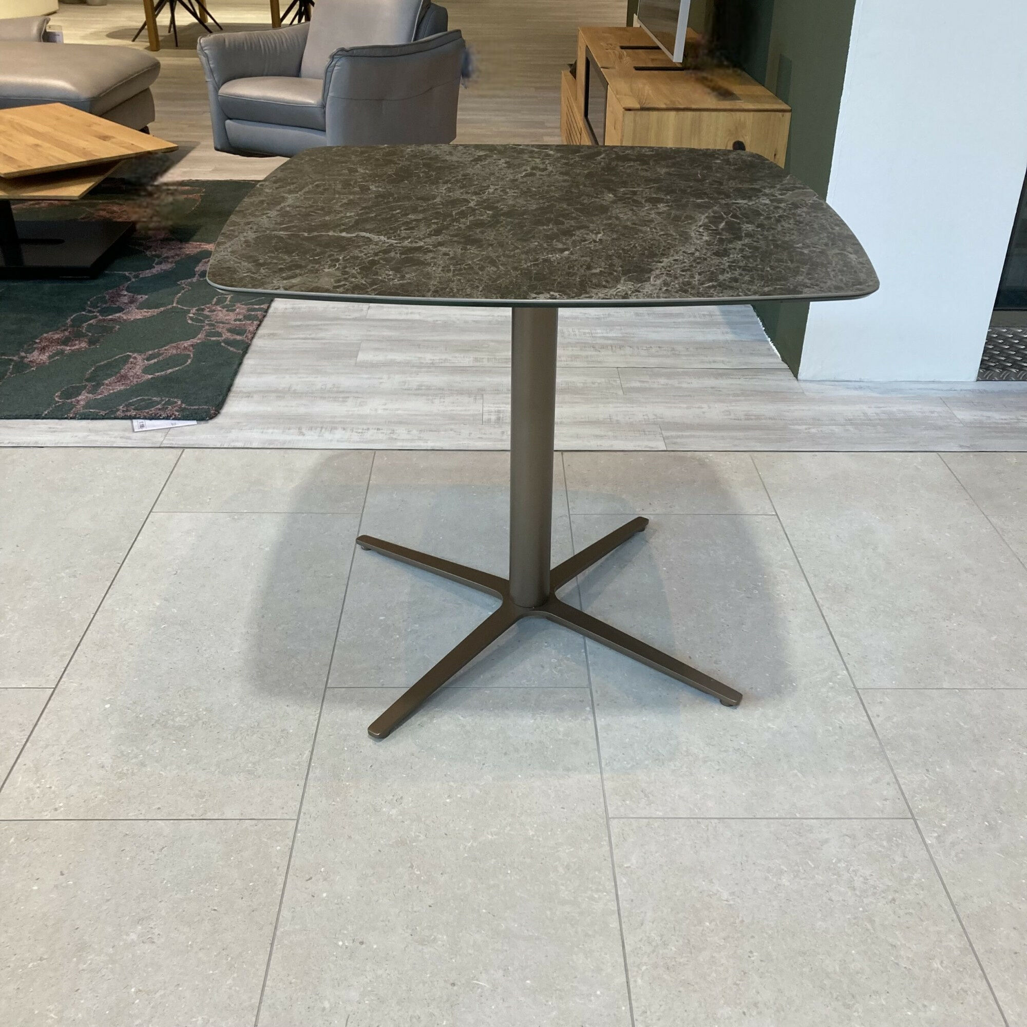Ronald Schmitt Design - Bistrotisch Bistro Platte Keramik Bombiert Marmor Dunkel Grau Schwarz Gestell Metall Bronze - 2