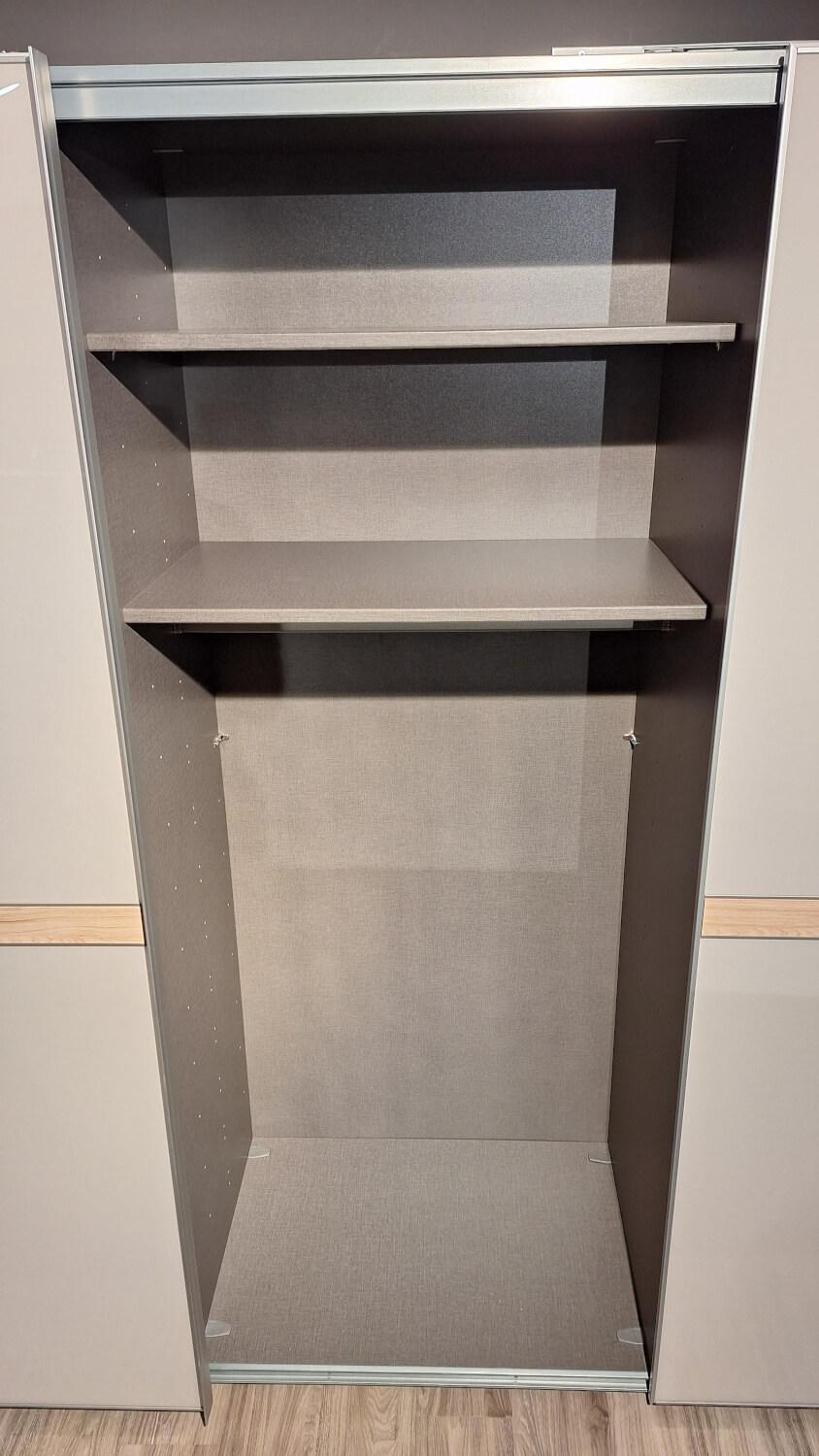 Nolte - Schwebetürenschrank Marcato Front Glas Seidengrau Matt Korpus Platin Eiche Nachbildun - 2