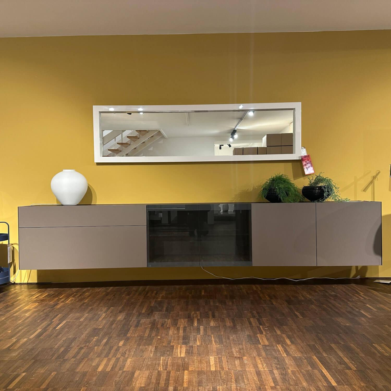 Interlübke - Hanging sideboard Cubus Light lacquer M10 bronze metallic gray Including showcase lighting - 12